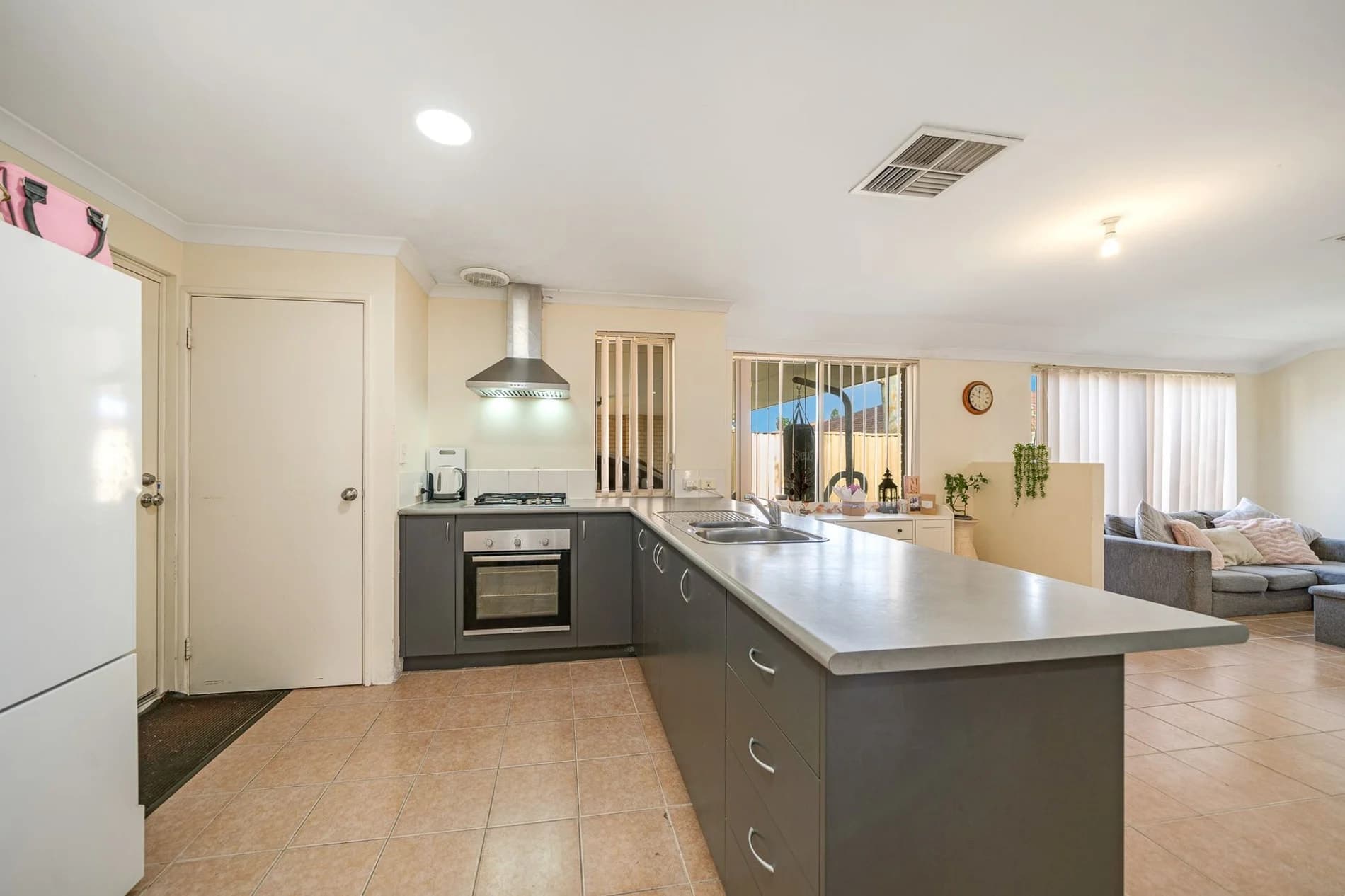 Invest now for the future!, 225A Mirrabooka Avenue, Balga WA 6061, Balga - Thumbnail 7