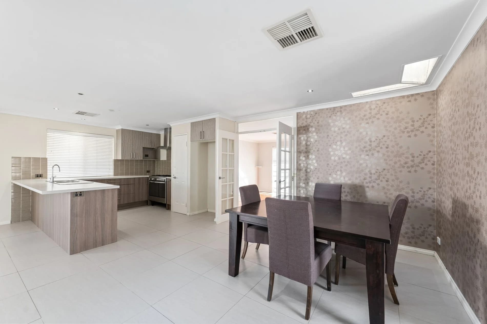 Functional family living - with style!, 25 Arrowsmith Rise, Marangaroo WA 6064, Marangaroo - Thumbnail 6