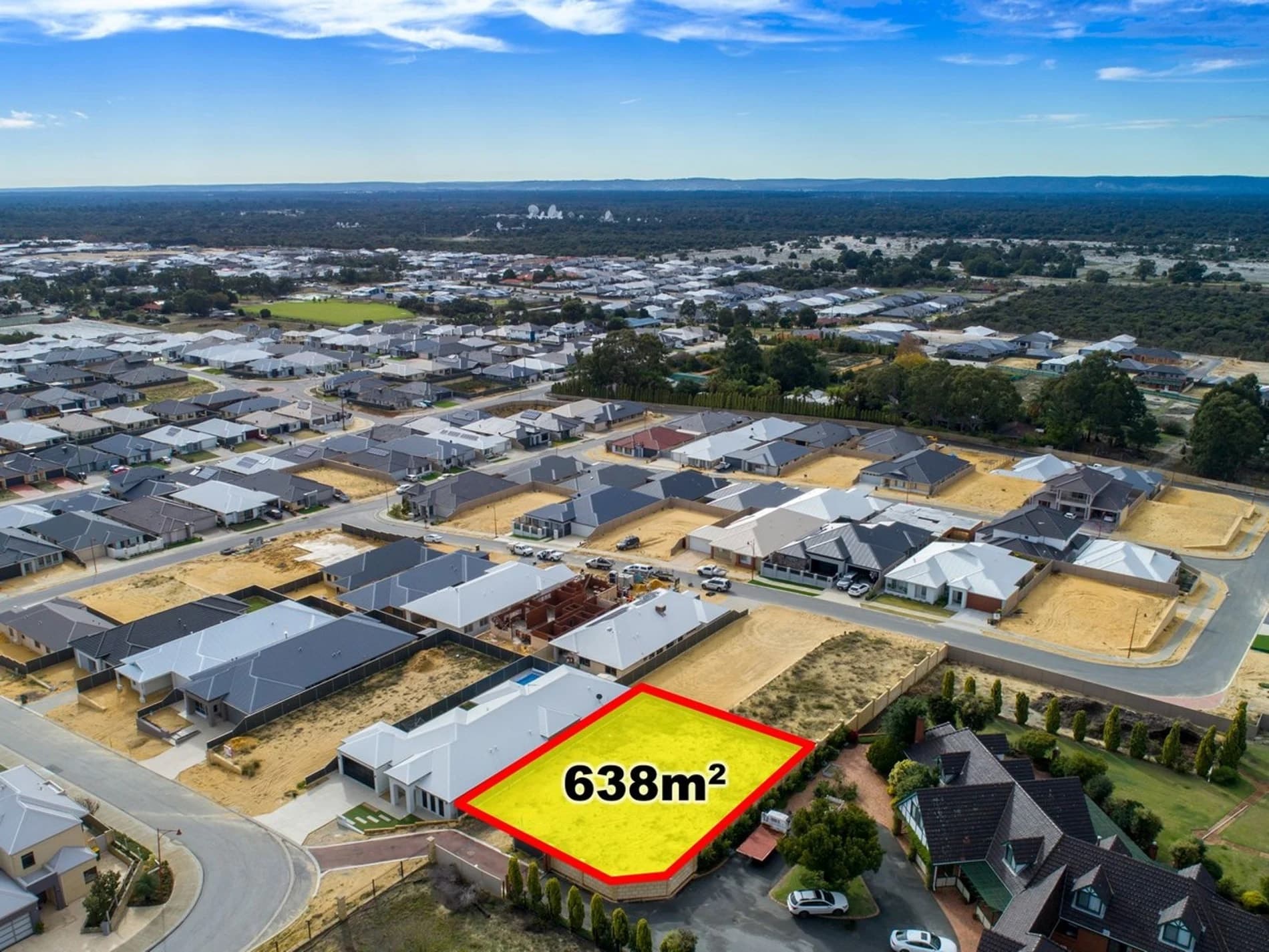 VIEWS FOREVER.
638 sq/m, 13 Scarvaci Rise, Landsdale WA 6065, Landsdale - Thumbnail 6