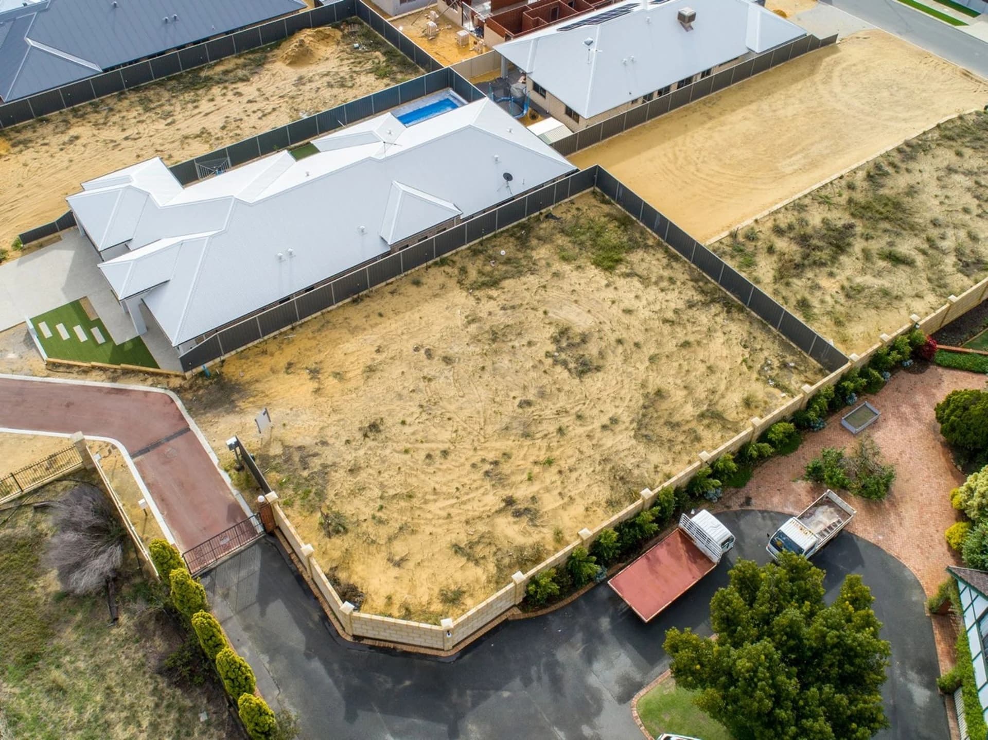 VIEWS FOREVER.
638 sq/m, 13 Scarvaci Rise, Landsdale WA 6065, Landsdale - Thumbnail 8