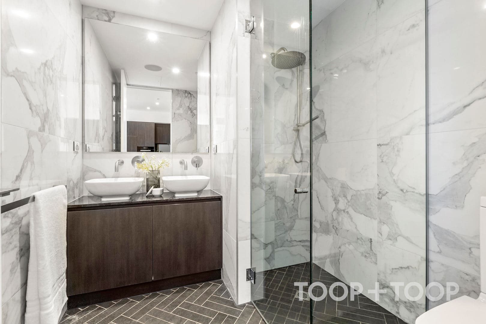 2605 / 421 King William Street, Adelaide SA 5000, Adelaide - Thumbnail 8