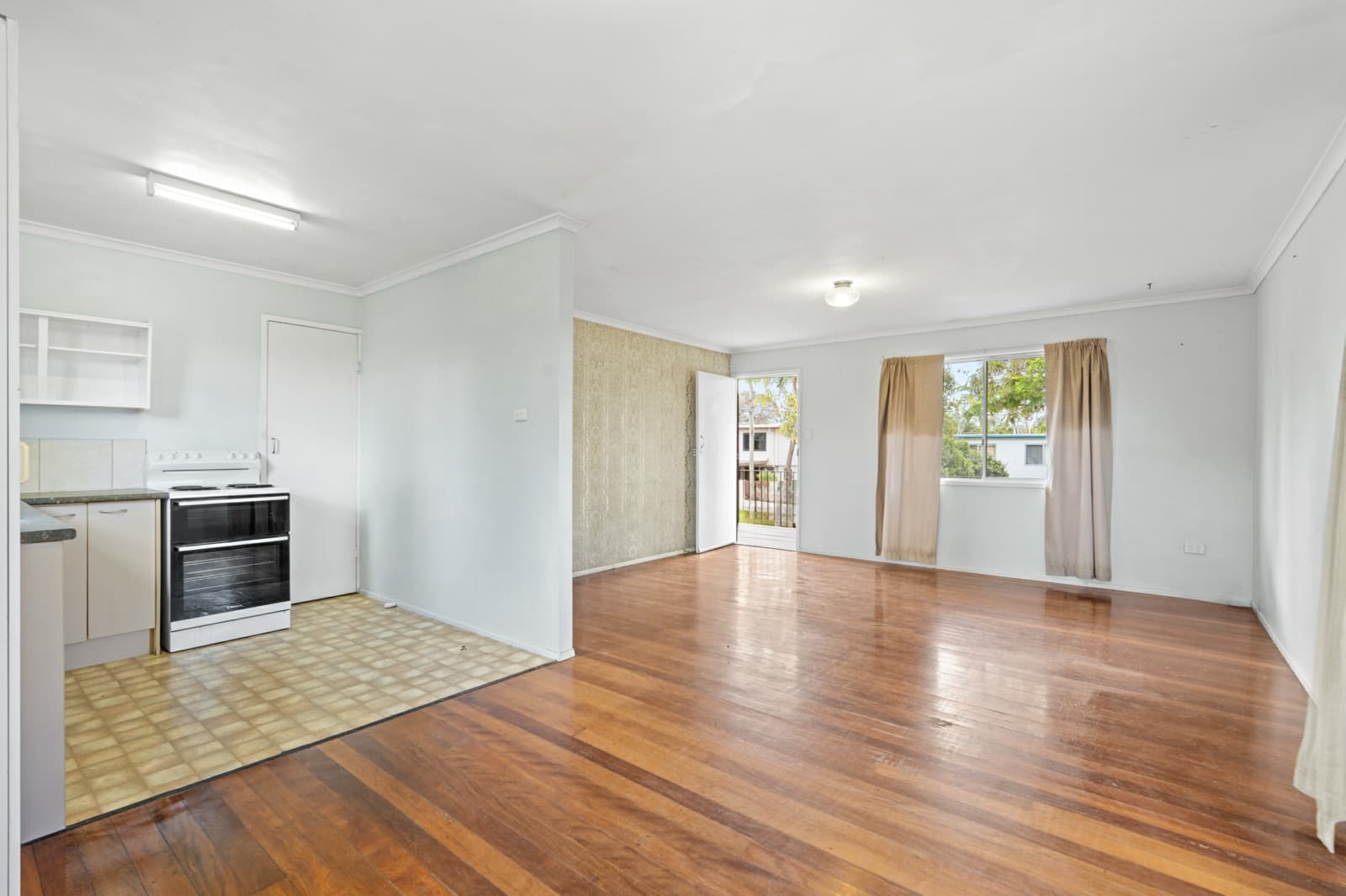 21 Coach Street, SLACKS CREEK, Slacks Creek - Thumbnail 3