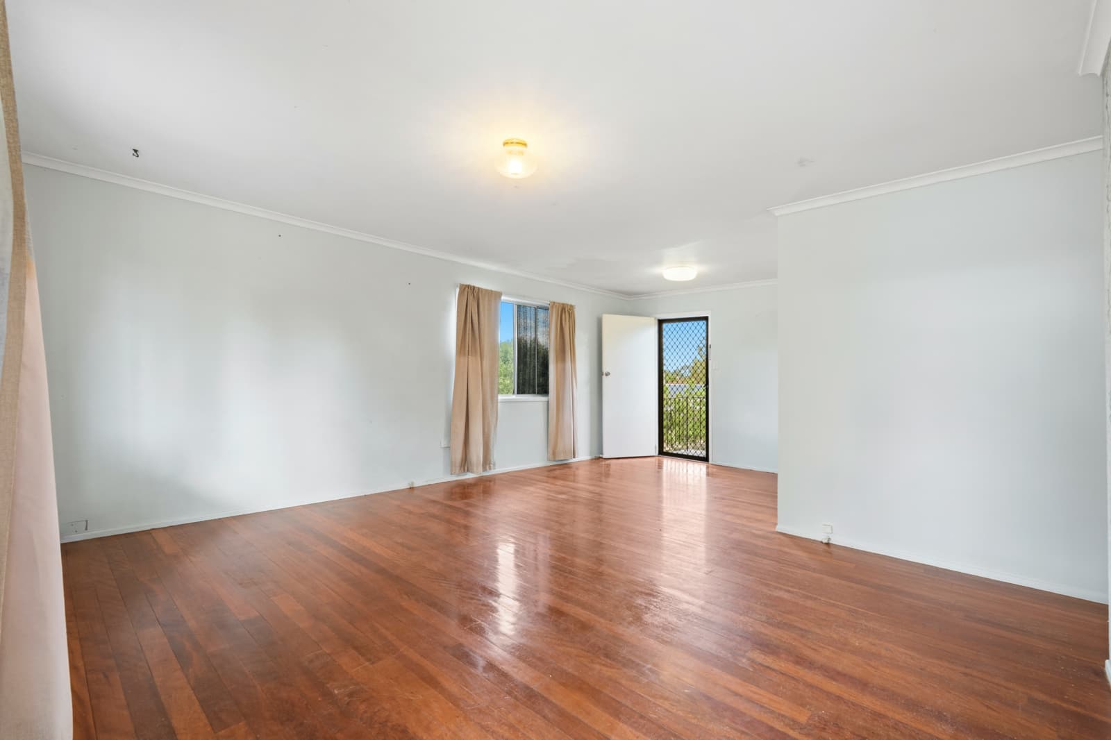 21 Coach Street, SLACKS CREEK, Slacks Creek - Thumbnail 4