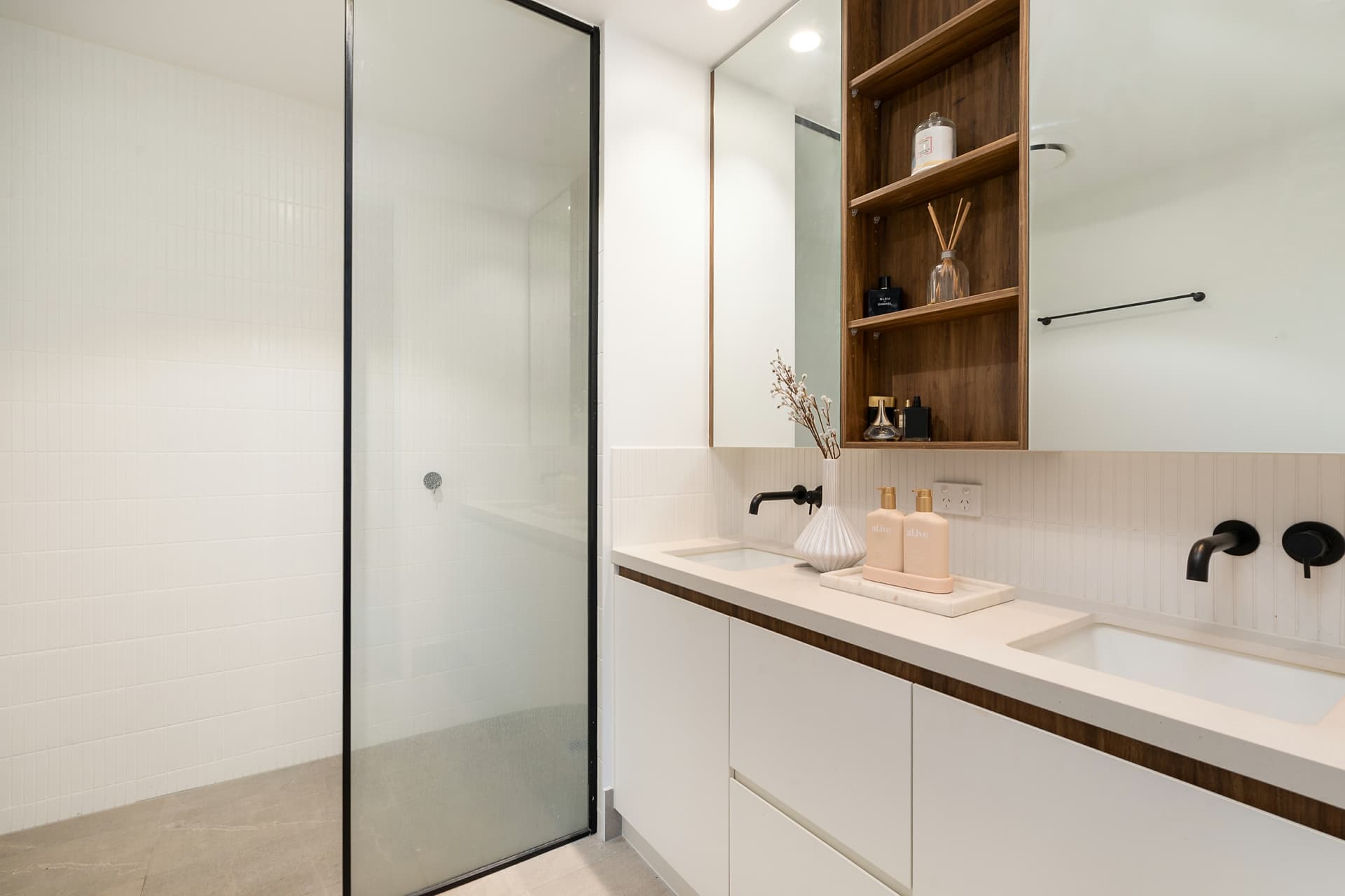 211/2 Lucas Street, LUTWYCHE, Lutwyche - Thumbnail 6