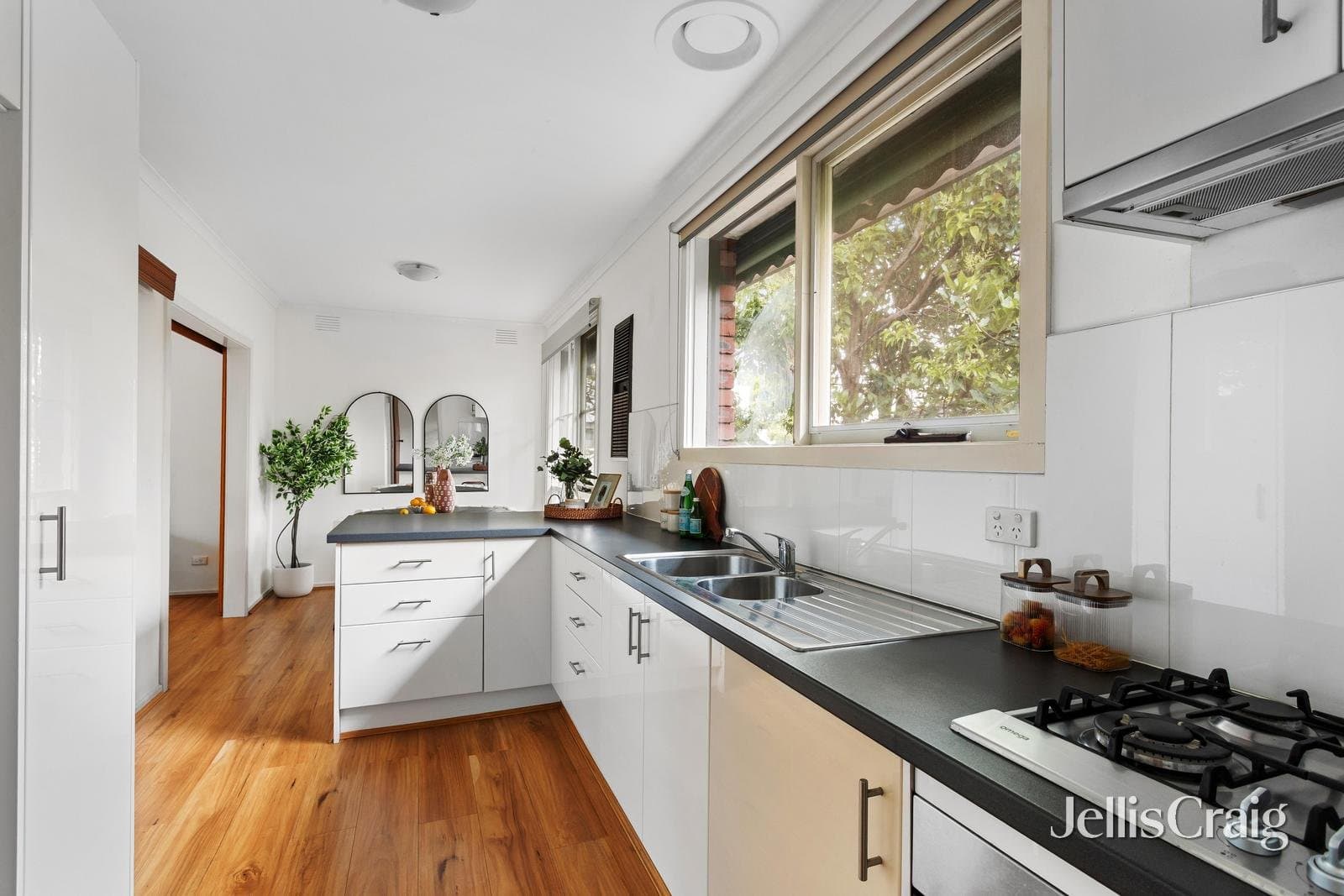 2/1 Neath Street, Surrey Hills, Surrey Hills - Thumbnail 5