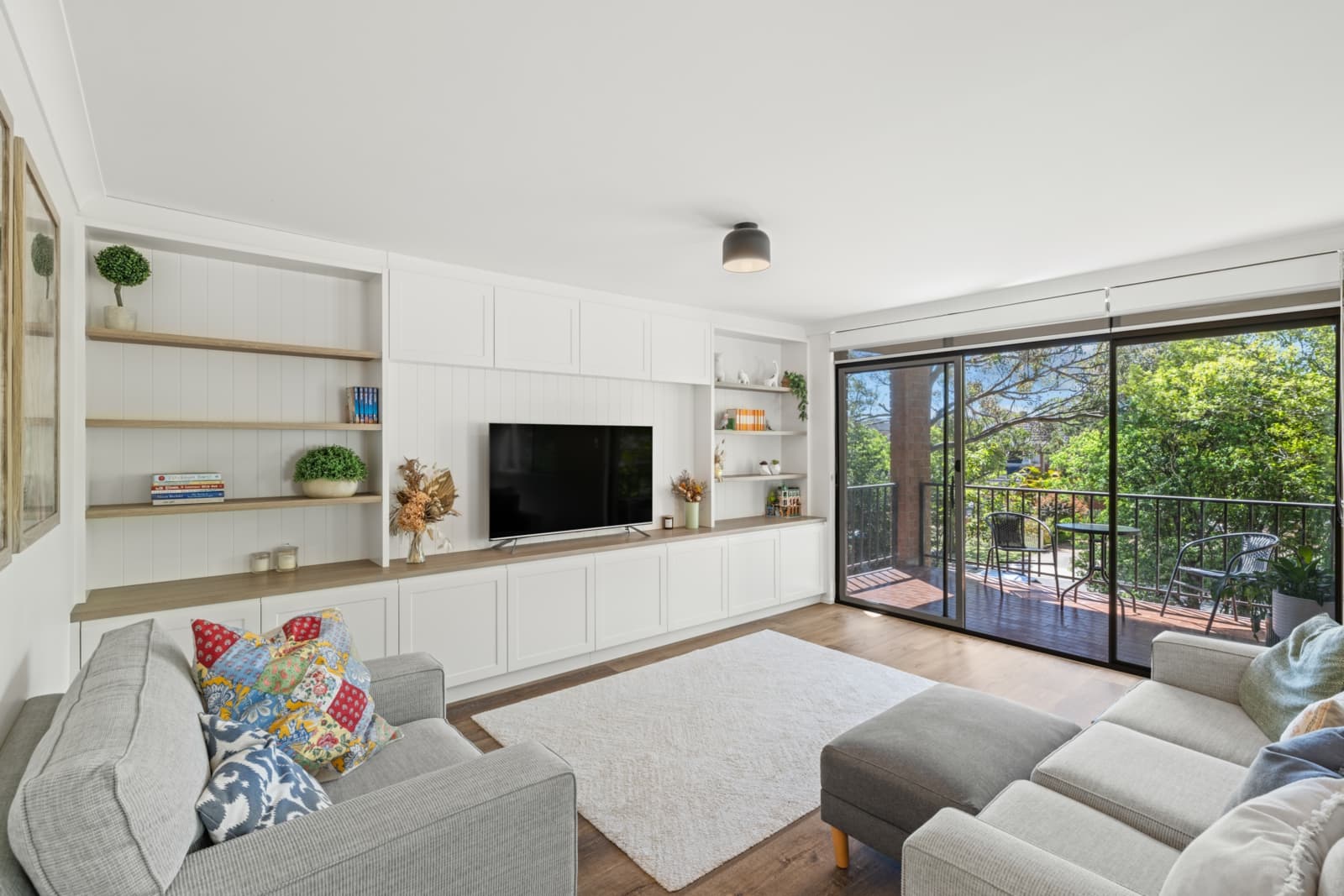 10/2A Surrey Street, EPPING, Epping - Thumbnail 2