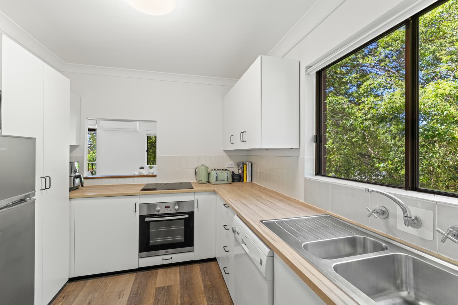 10/2A Surrey Street, EPPING, Epping - Thumbnail 3