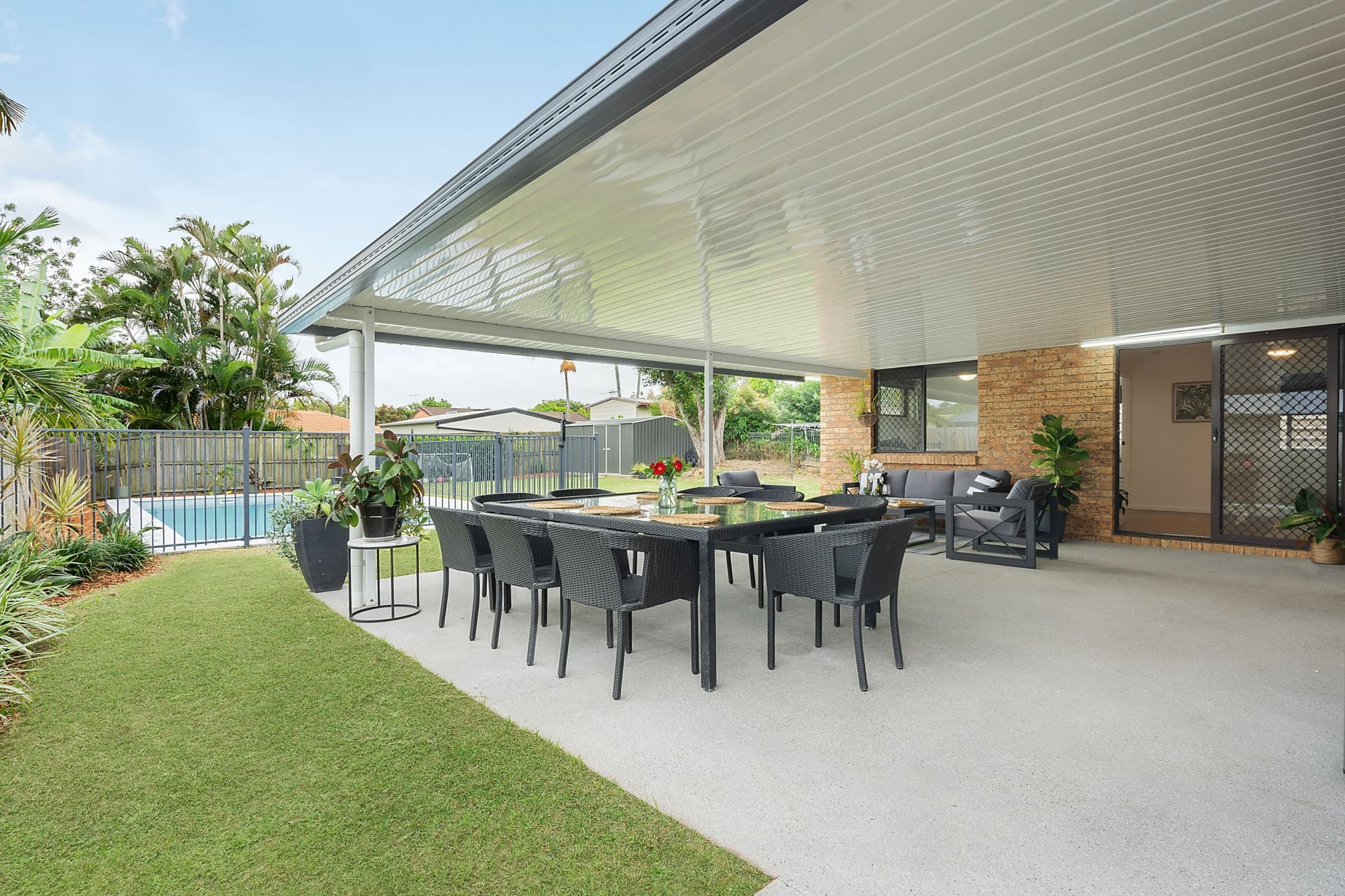 4 Roscrea Street, TINGALPA, Tingalpa - Image 1