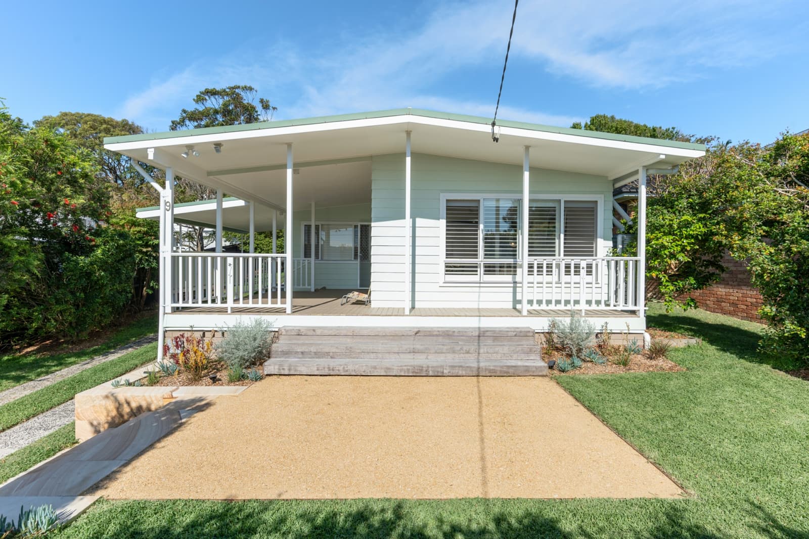 9 Dunlop Road, FORRESTERS BEACH, Forresters Beach - Thumbnail 2