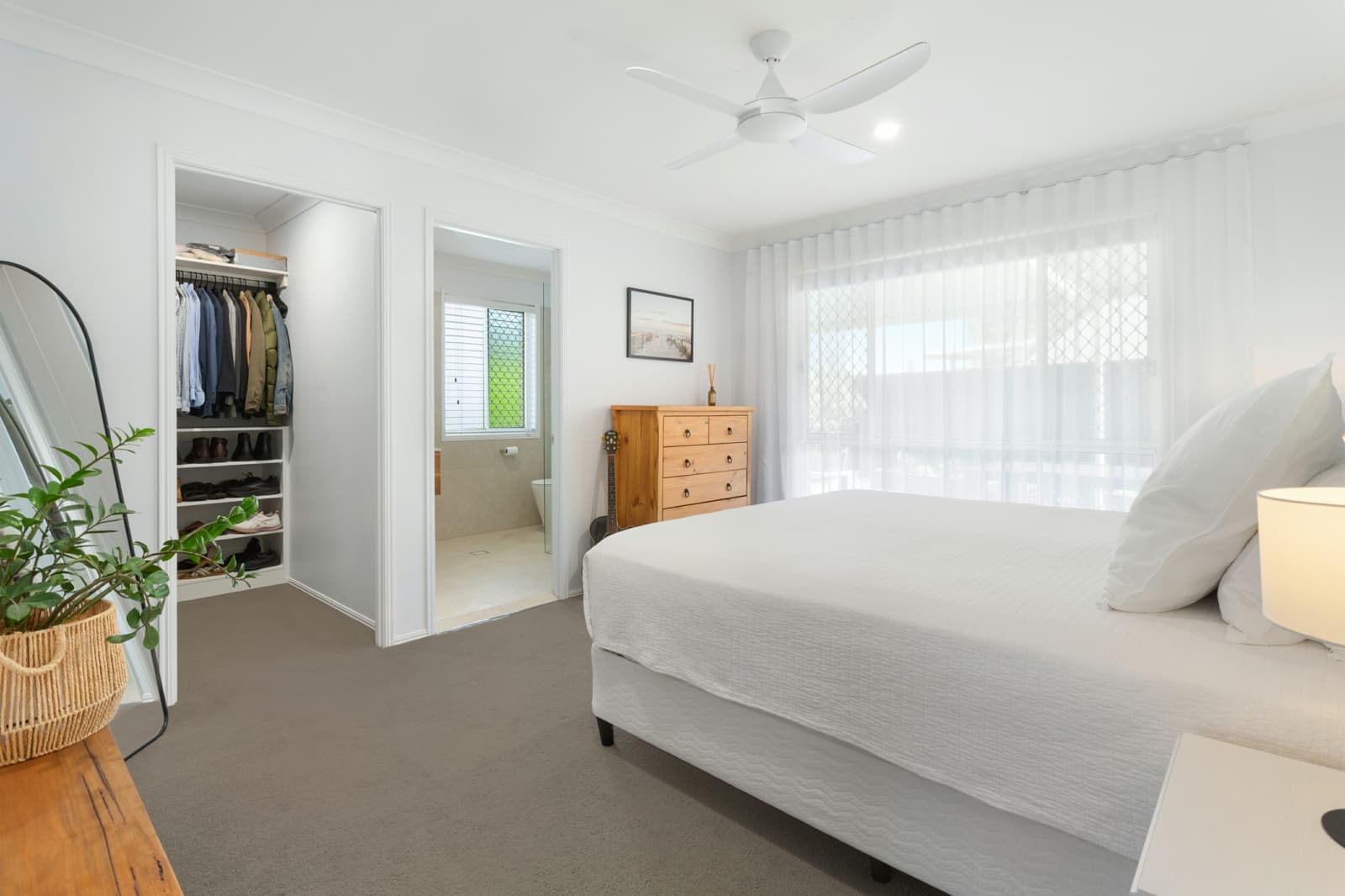 2/6 Carrisa Court, CURRUMBIN WATERS, Currumbin Waters - Thumbnail 4