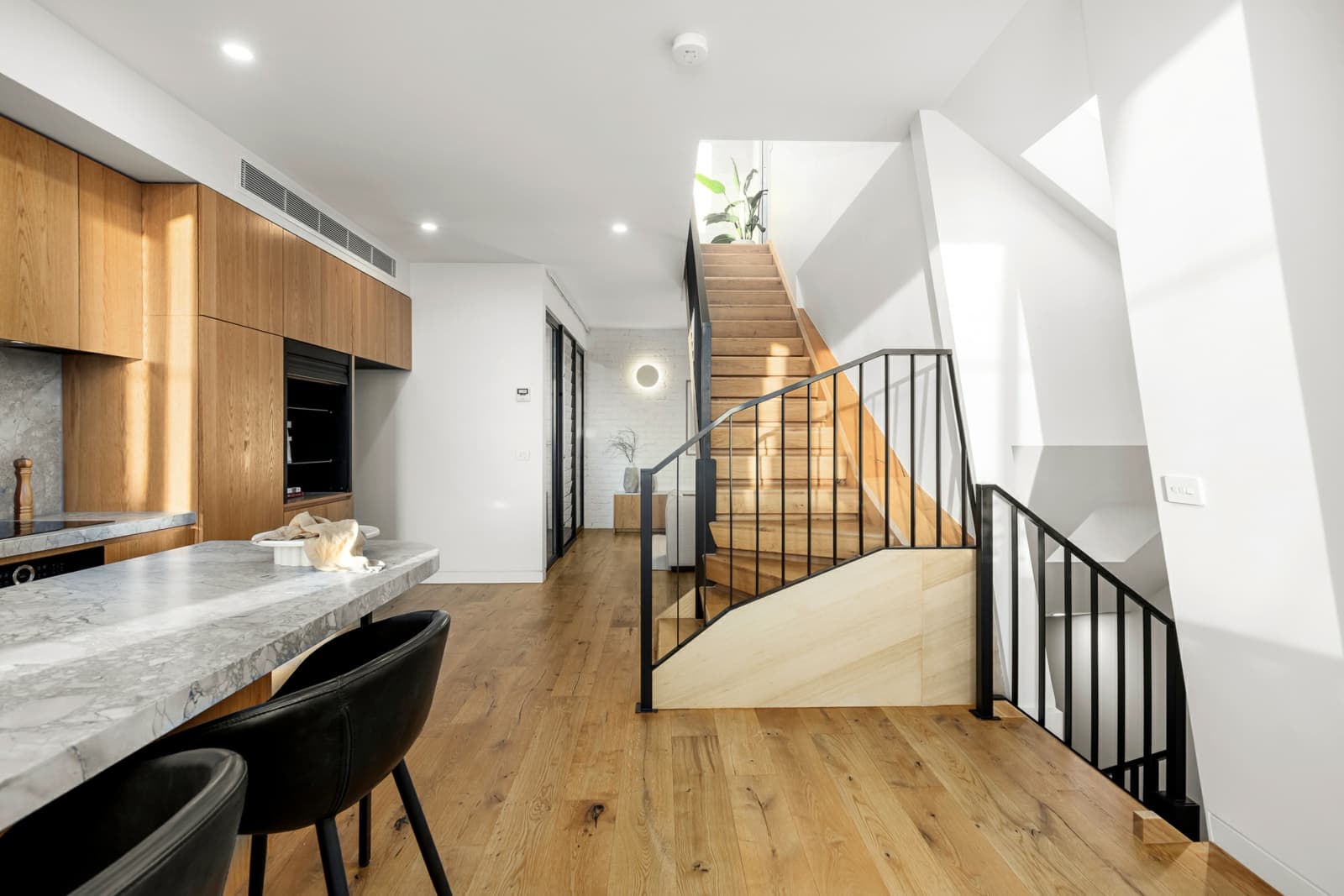 6 Leslie Street, ST KILDA EAST, St Kilda East - Thumbnail 3