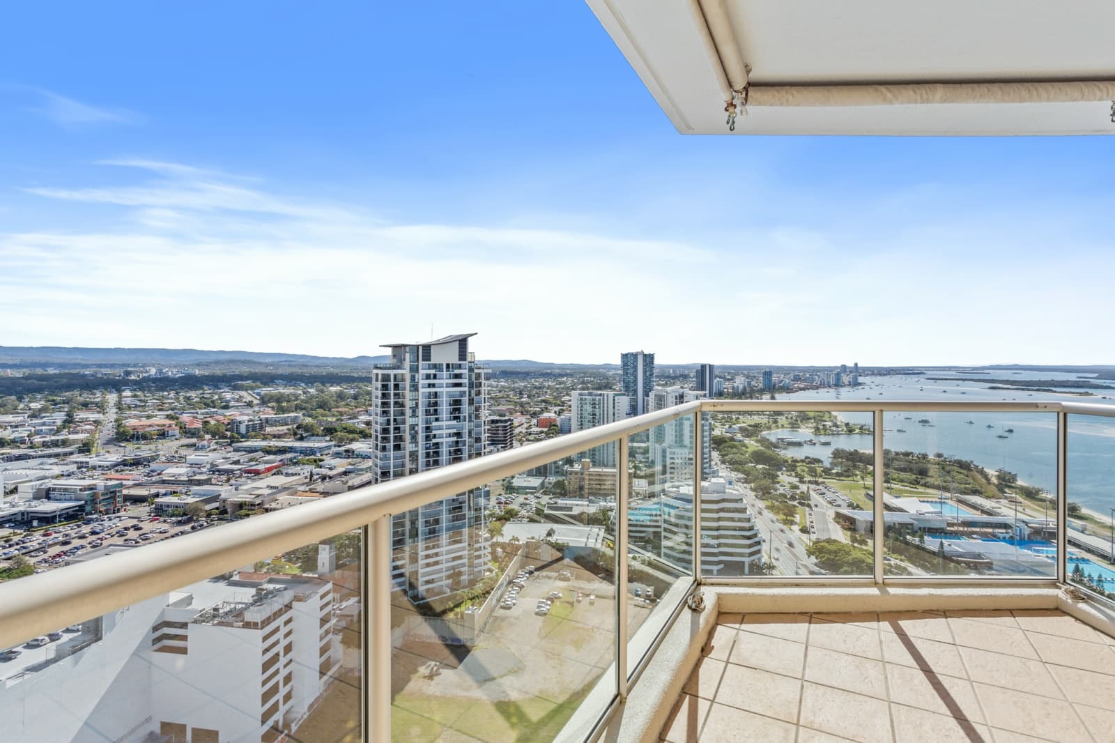 3102/50 Marine Parade, SOUTHPORT, Southport - Thumbnail 2