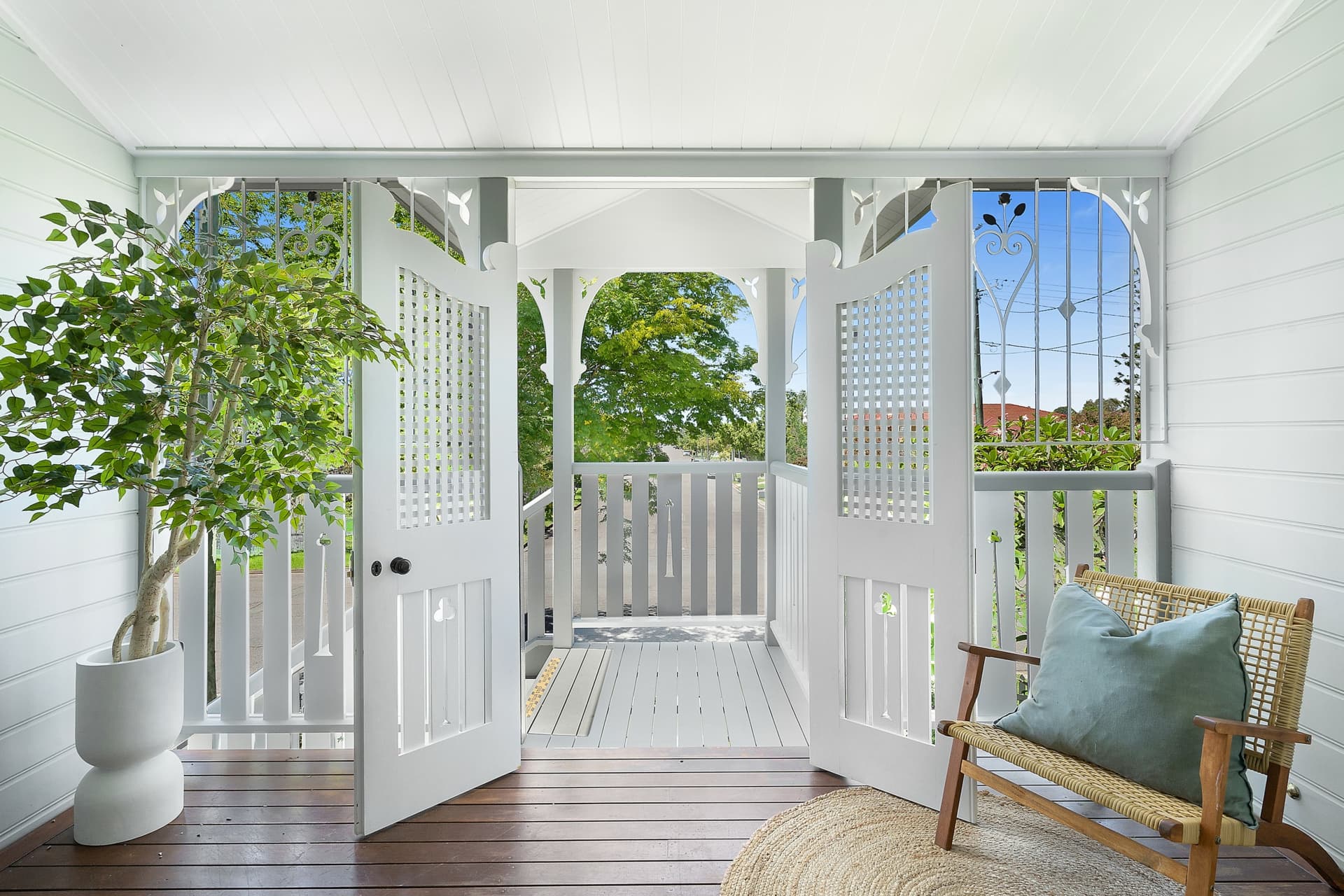 19 Thomas Street, WYNNUM, Wynnum - Thumbnail 2