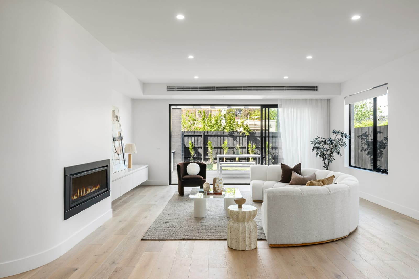 8A Kirbister Street, PASCOE VALE, Pascoe Vale - Thumbnail 2