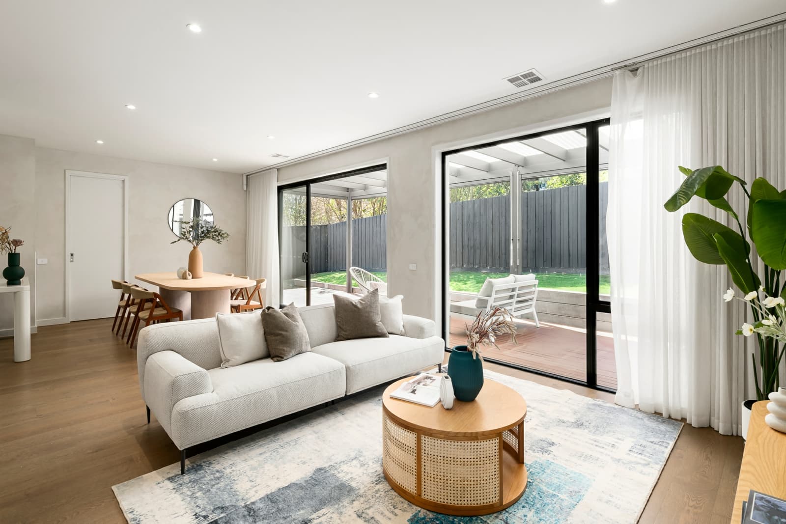 6 Aberdeen Drive, DONCASTER, Doncaster - Thumbnail 3