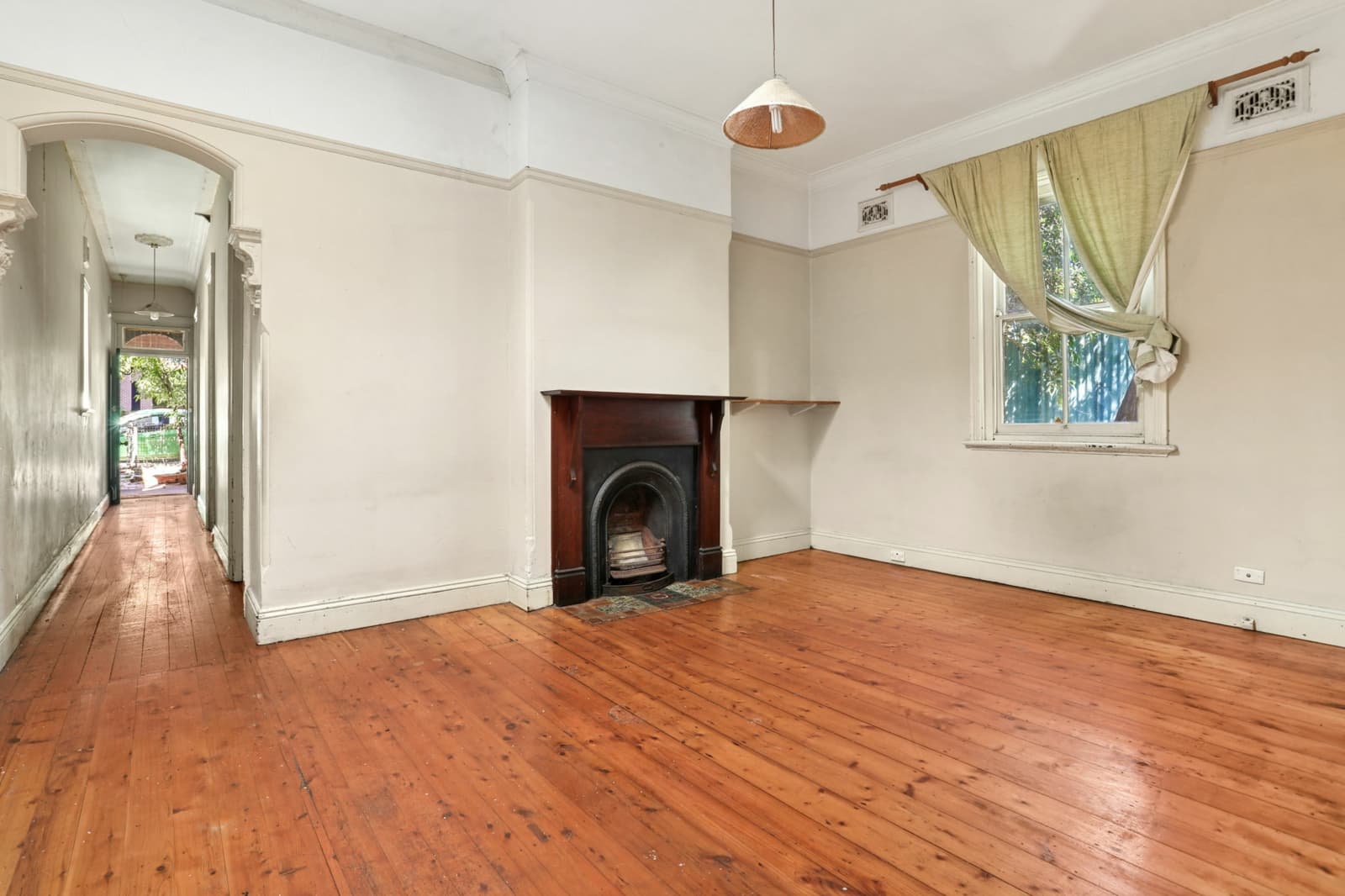35 Stanley Street, BURWOOD, Burwood - Thumbnail 2