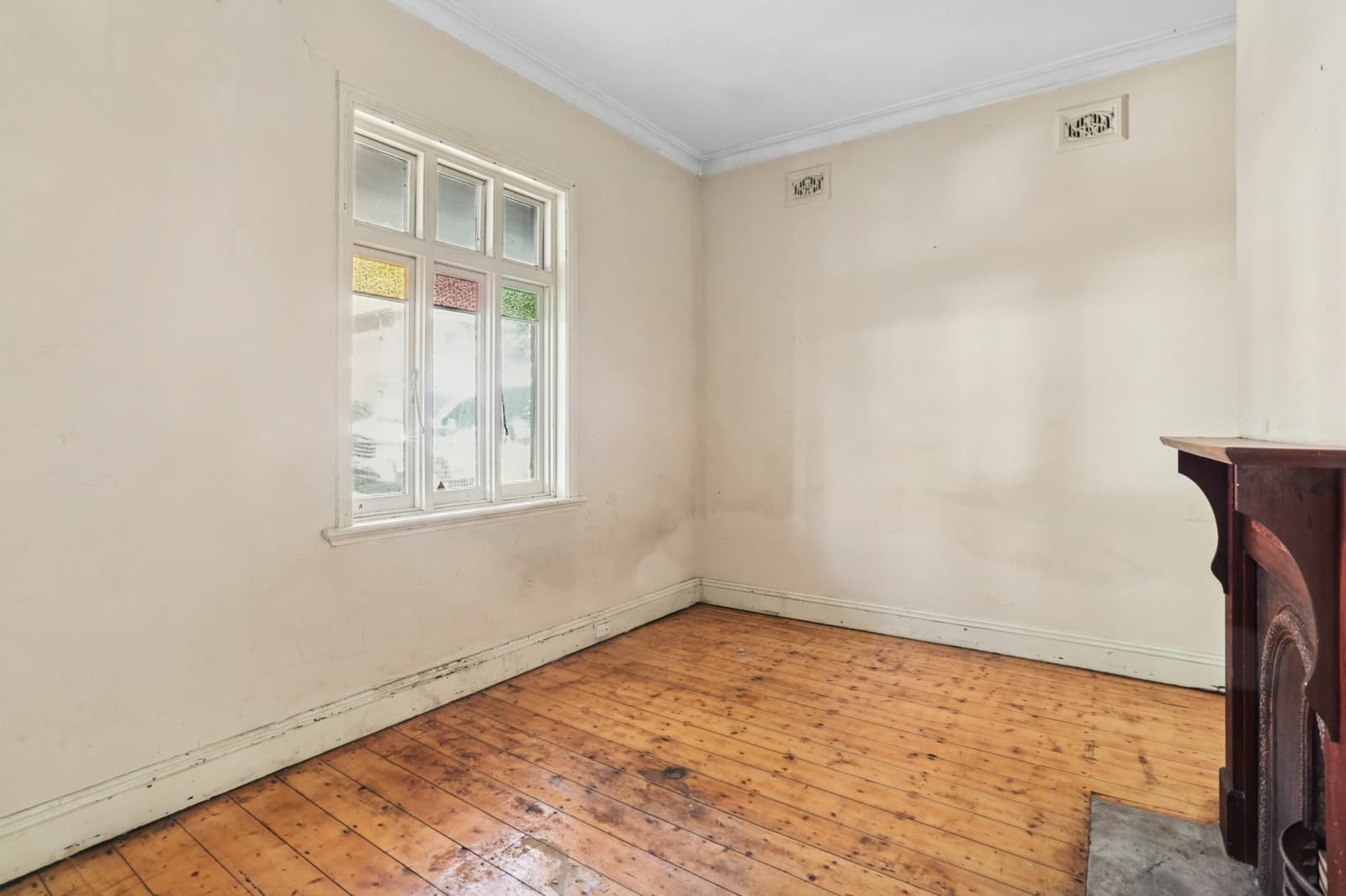 35 Stanley Street, BURWOOD, Burwood - Thumbnail 3
