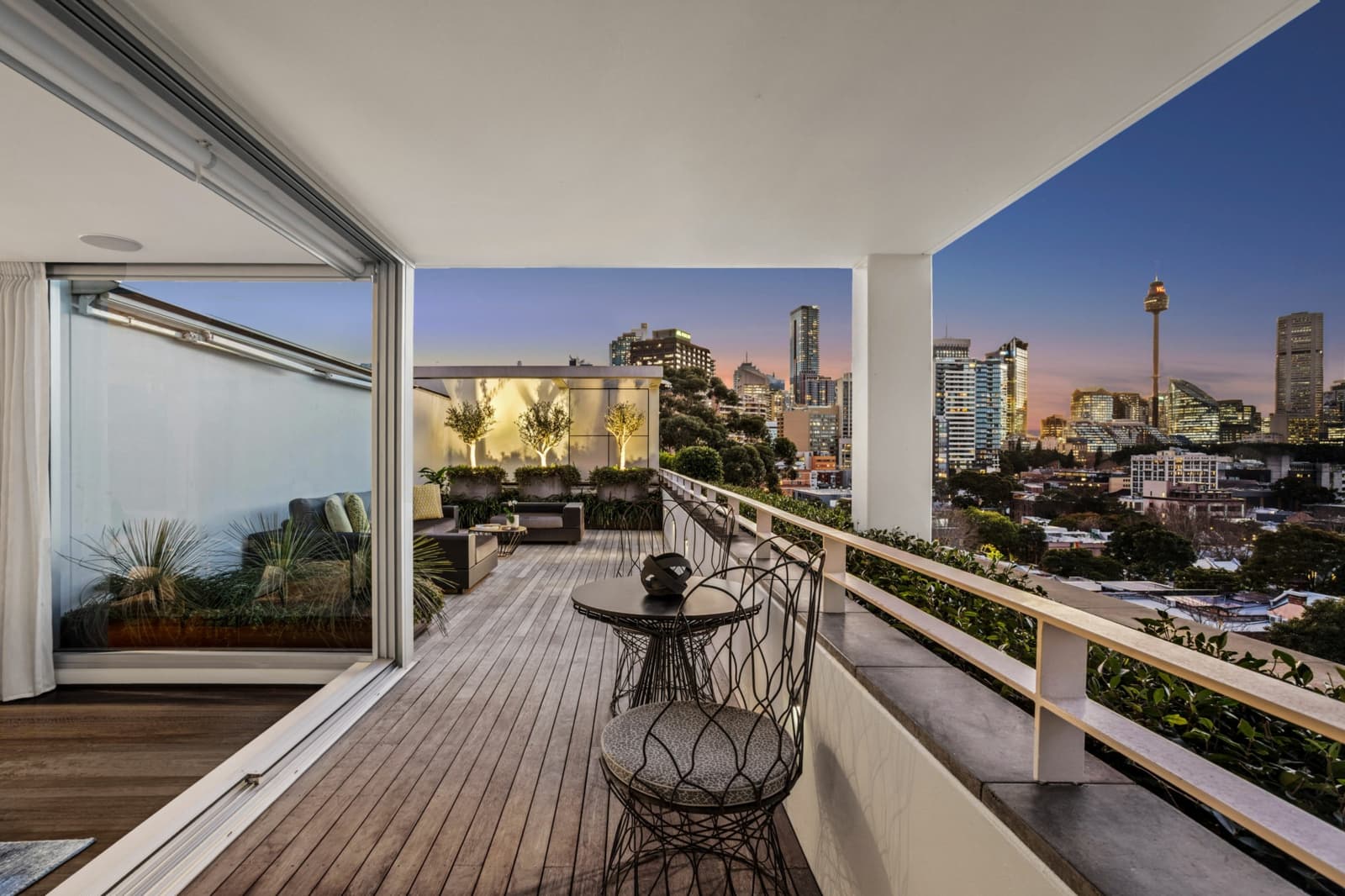 801 & 802/46-50 Burton Street, DARLINGHURST, Darlinghurst - Thumbnail 2