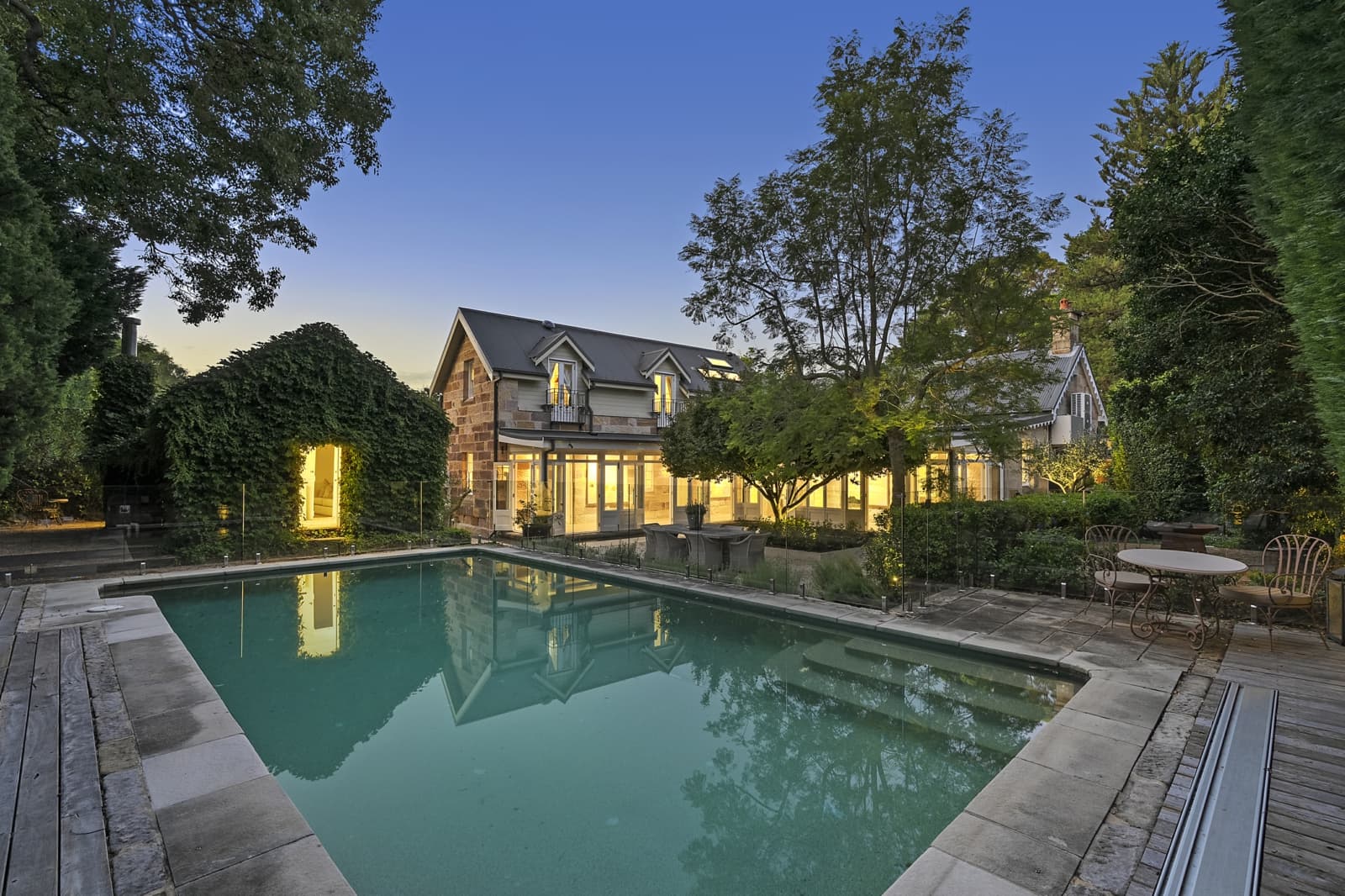22 Avenue Road, HUNTERS HILL, Hunters Hill - Thumbnail 2
