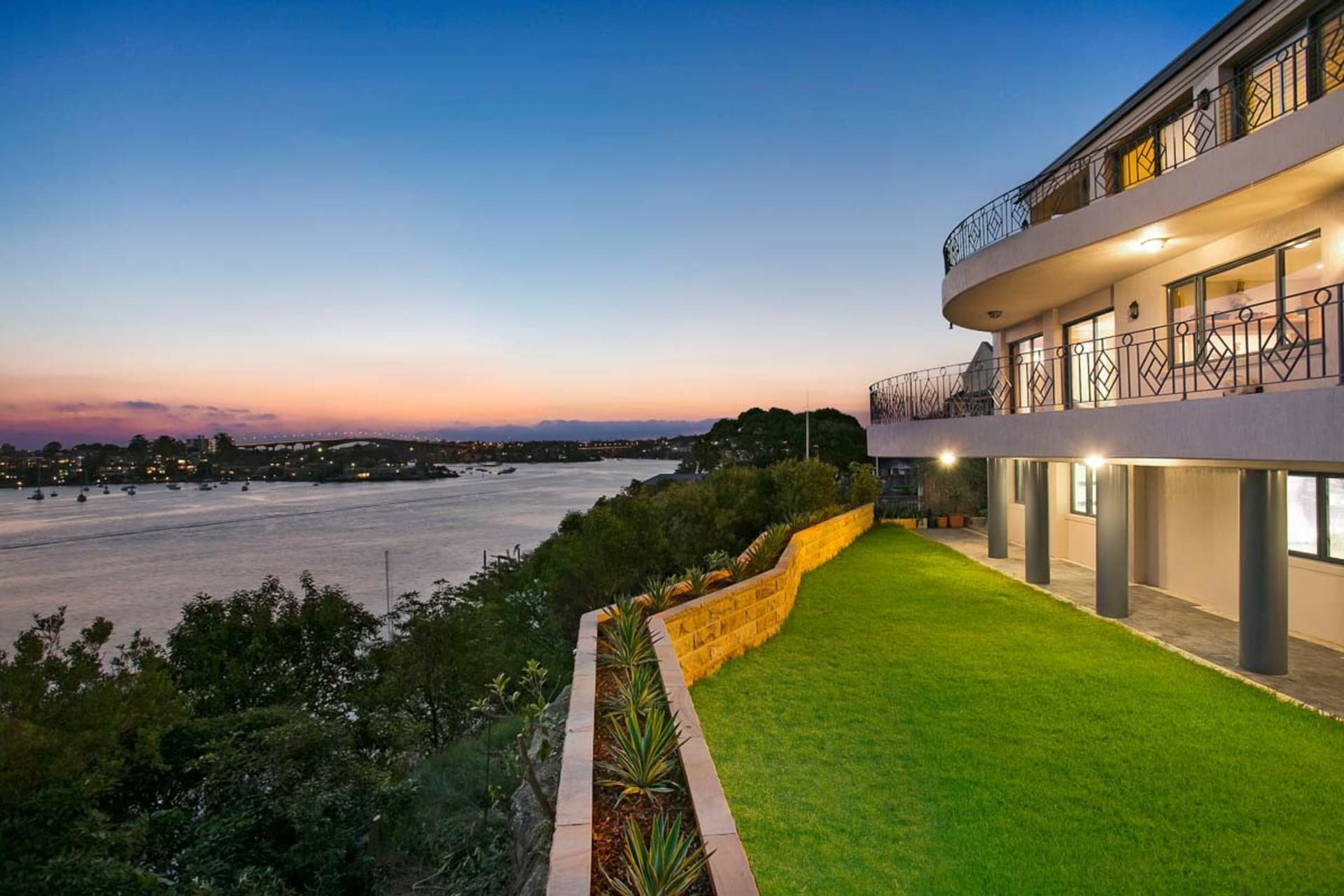 11 Chevalier Crescent, HUNTERS HILL, Hunters Hill - Image 1