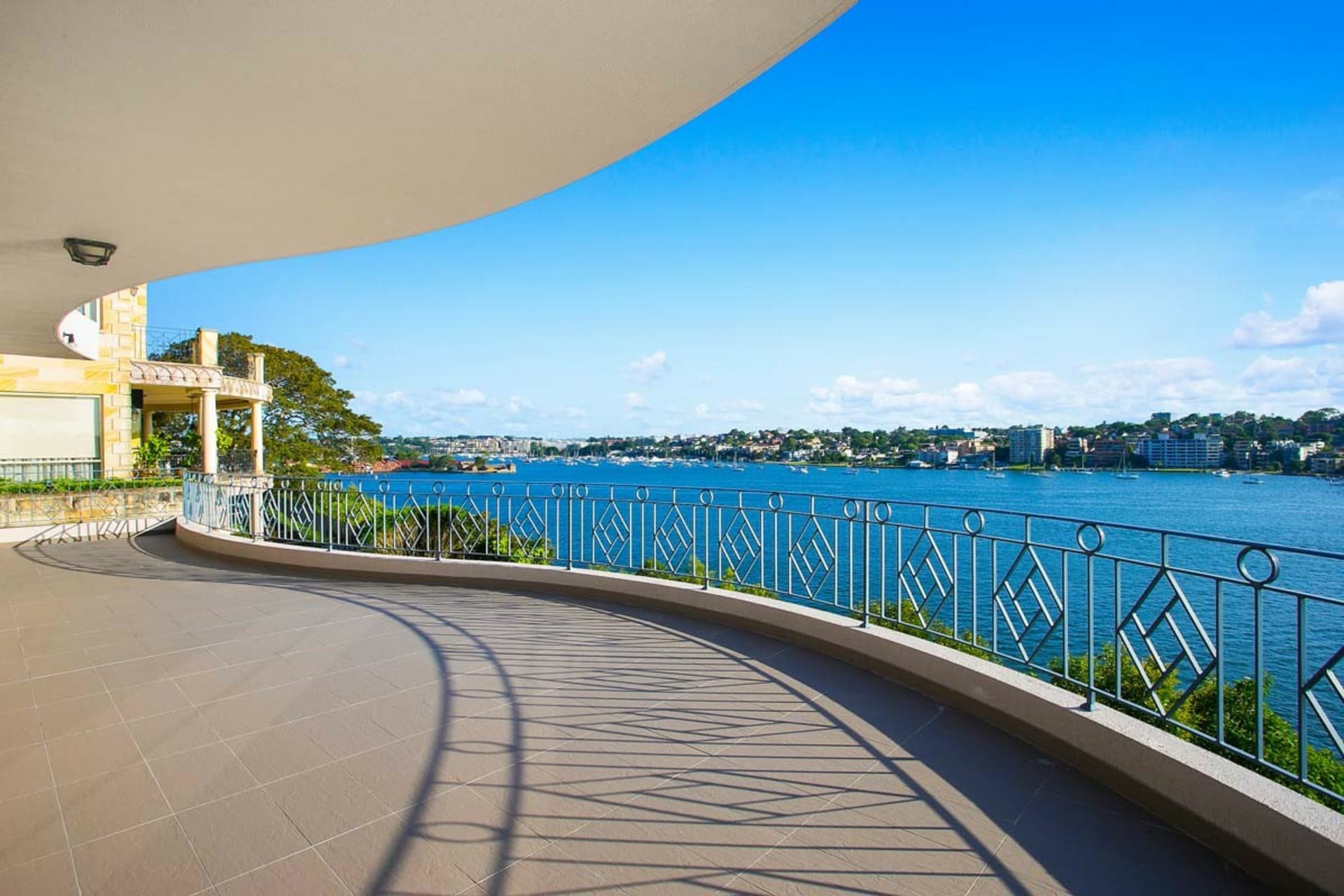 11 Chevalier Crescent, HUNTERS HILL, Hunters Hill - Thumbnail 2