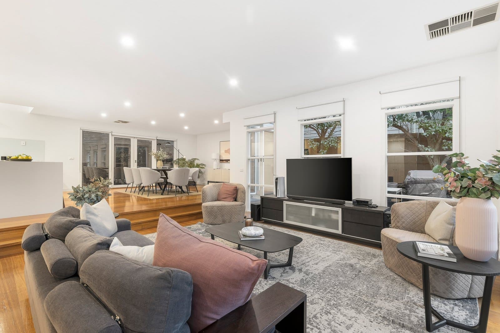 24 Lawes Street, Hawthorn - Thumbnail 8