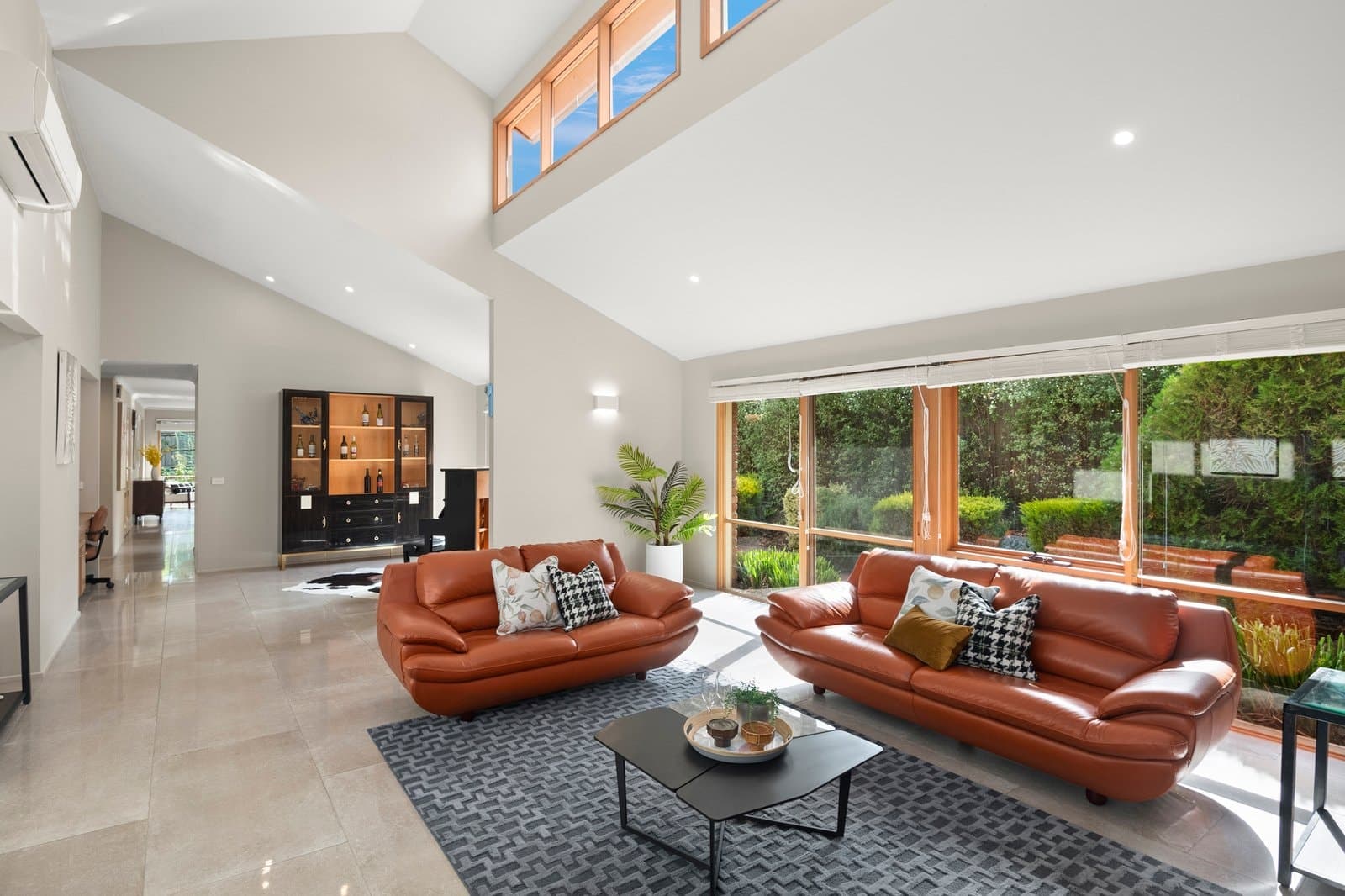 43 Yongala Street, Balwyn - Thumbnail 2