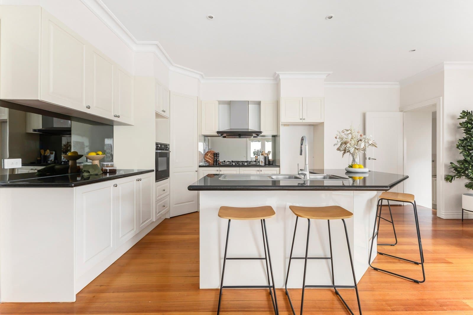 3/15 Dickens Street, Glen Iris - Thumbnail 5