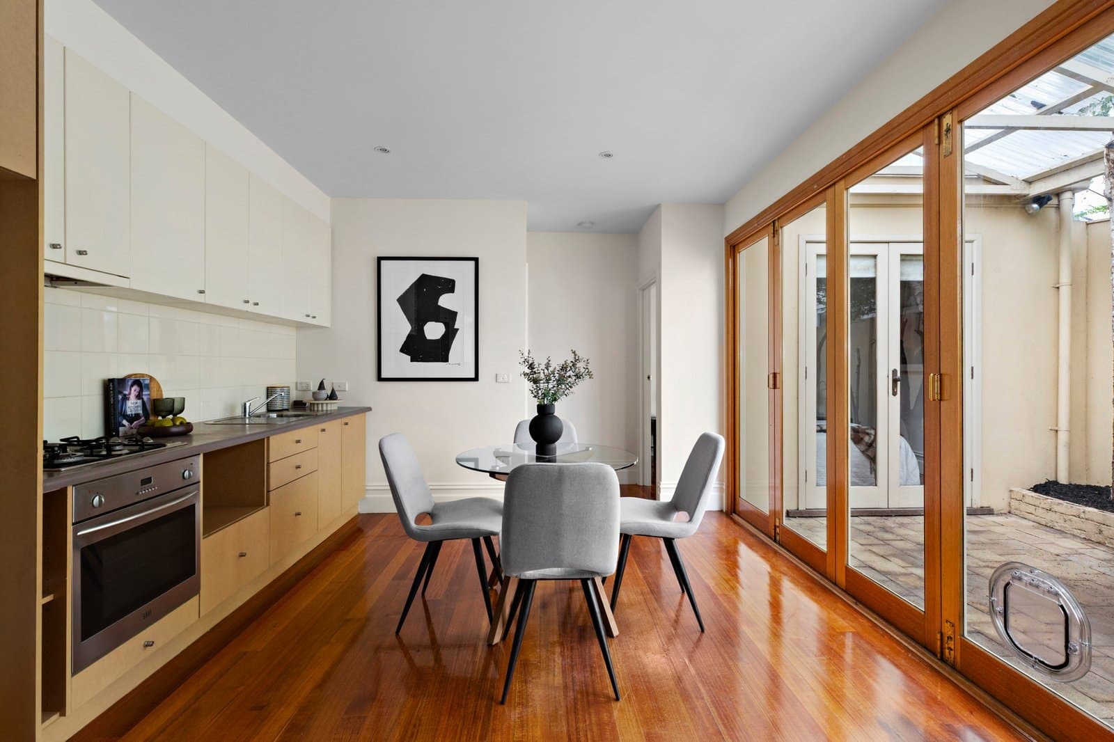 9 Coote Street, South Melbourne - Thumbnail 3