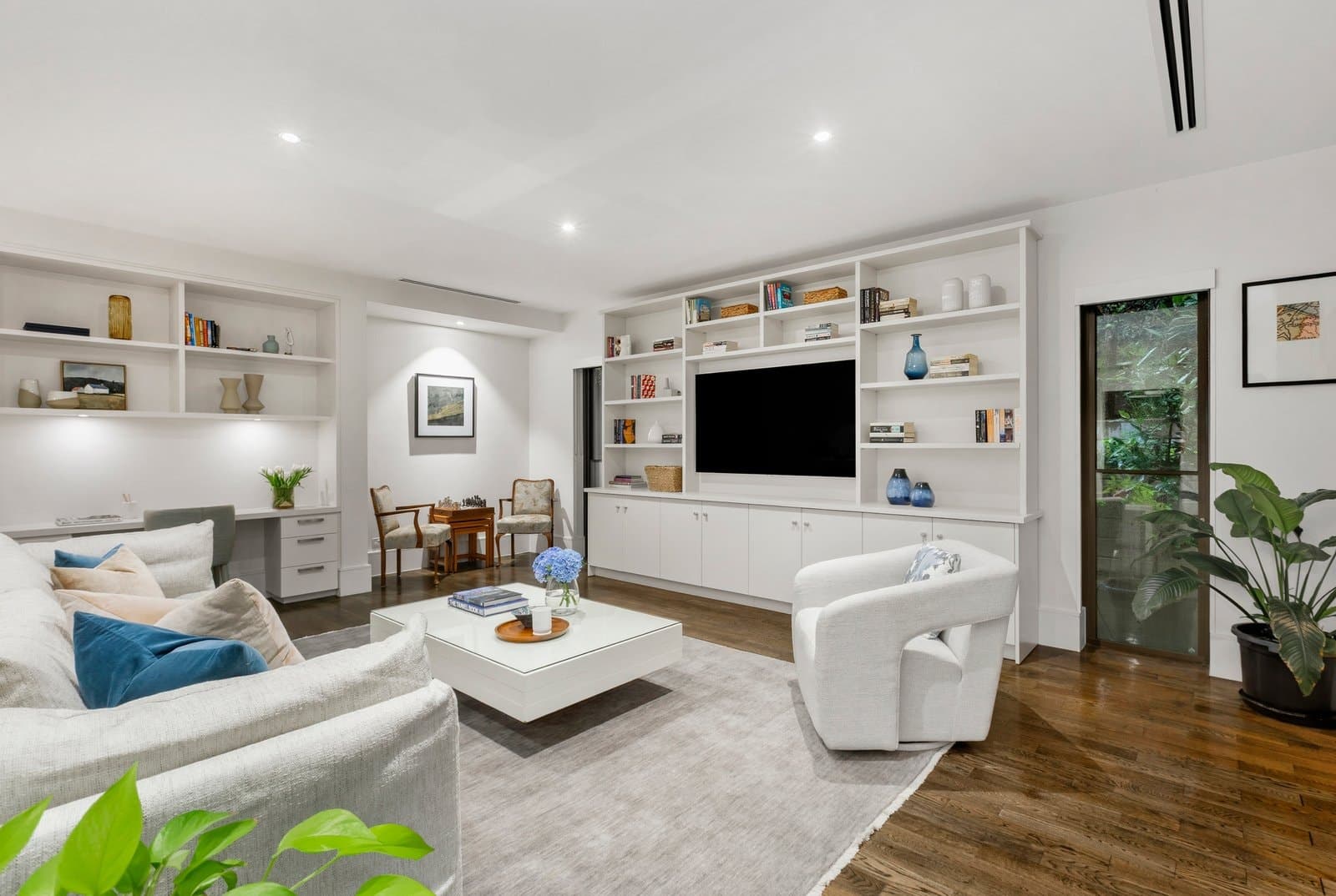 2/4 Carnarvon Road, Caulfield North - Thumbnail 6