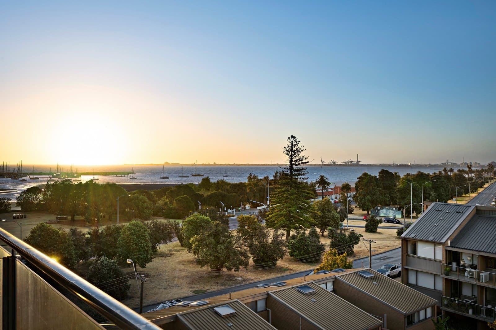 46/343 Beaconsfield Parade, St Kilda West - Image 1