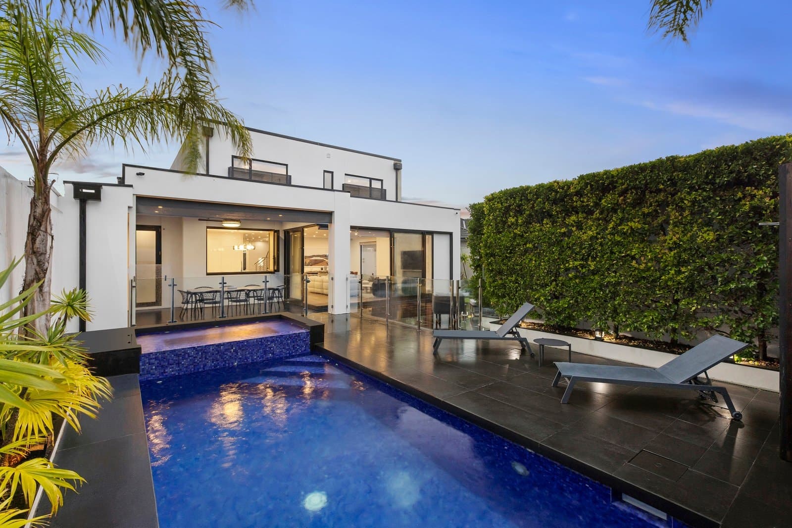 6 Gwendoline Avenue, Bentleigh - Thumbnail 2