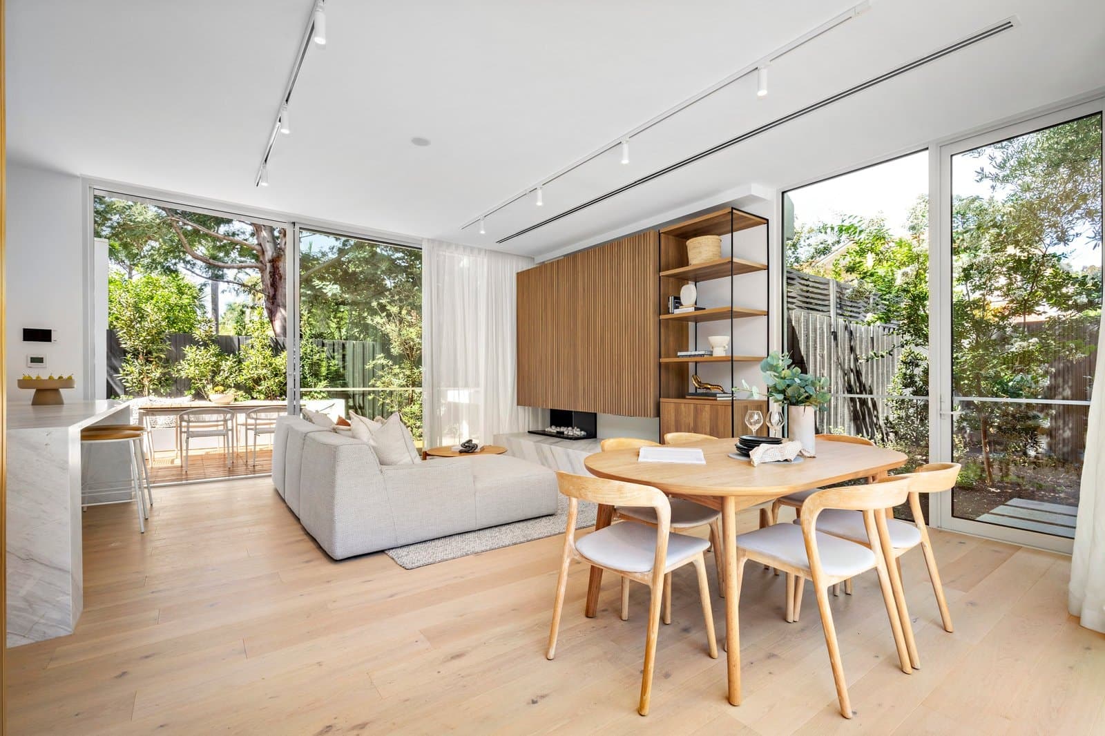 3/42C Head Street, Brighton - Image 1