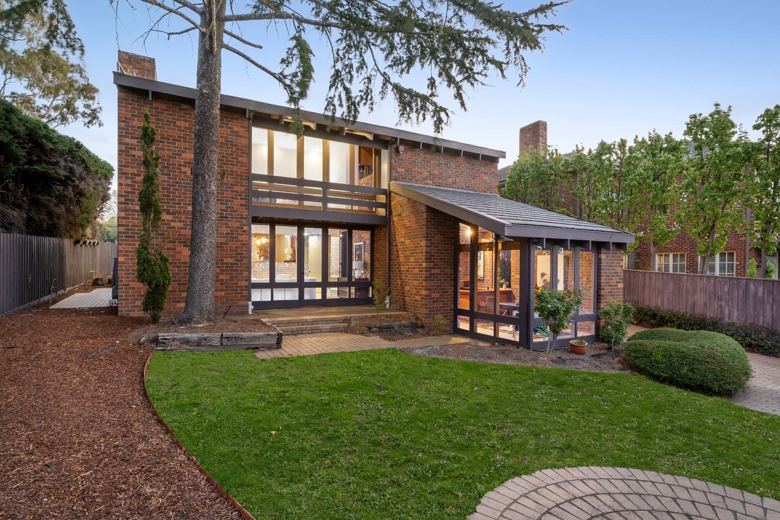 144 Winmalee Road, Balwyn - Thumbnail 2