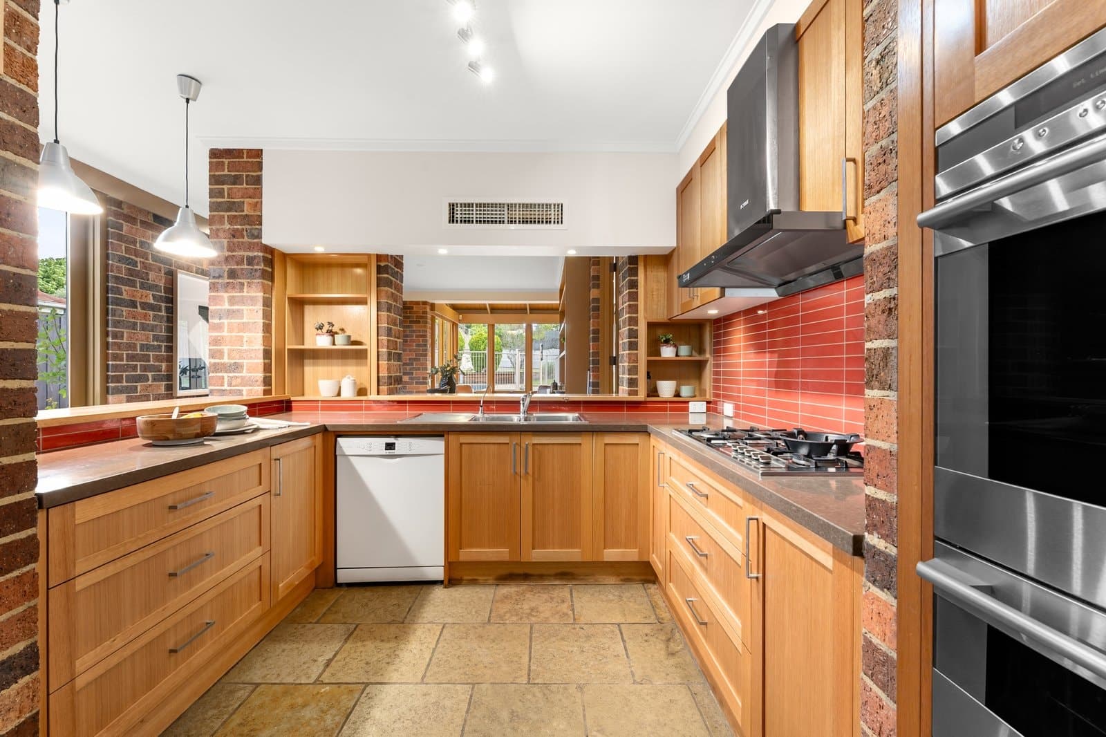 144 Winmalee Road, Balwyn - Thumbnail 5