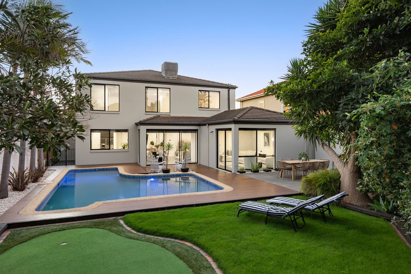 20 Comer Street, Brighton East - Image 1