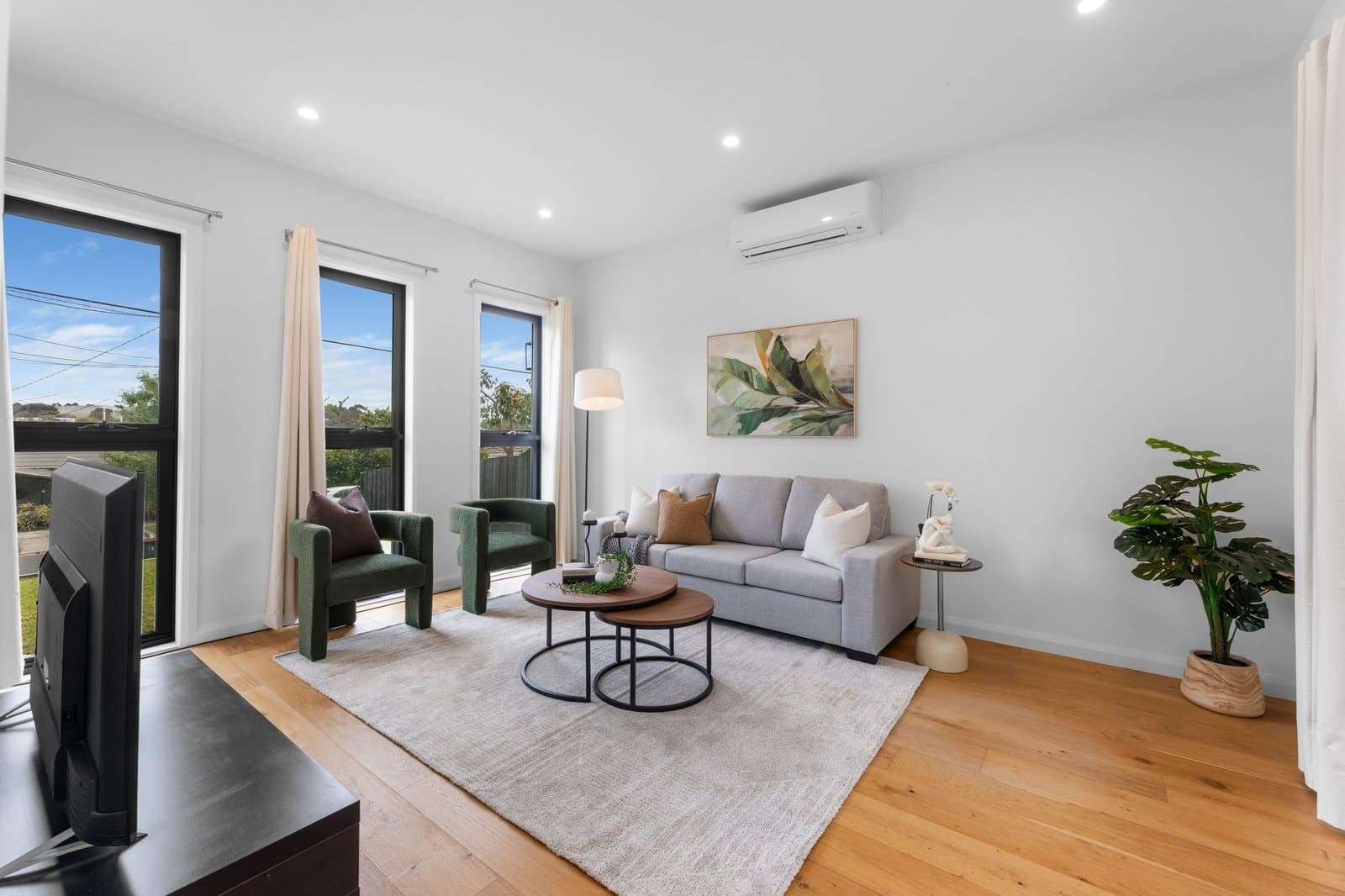 1/7 Cumming Street, Burwood - Thumbnail 2
