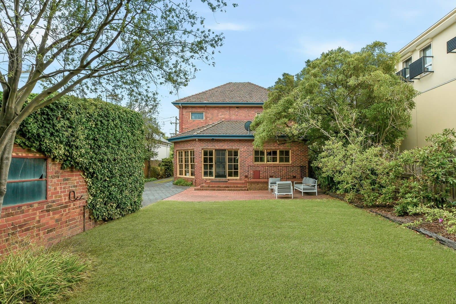 26 Canterbury Road, Camberwell - Thumbnail 2