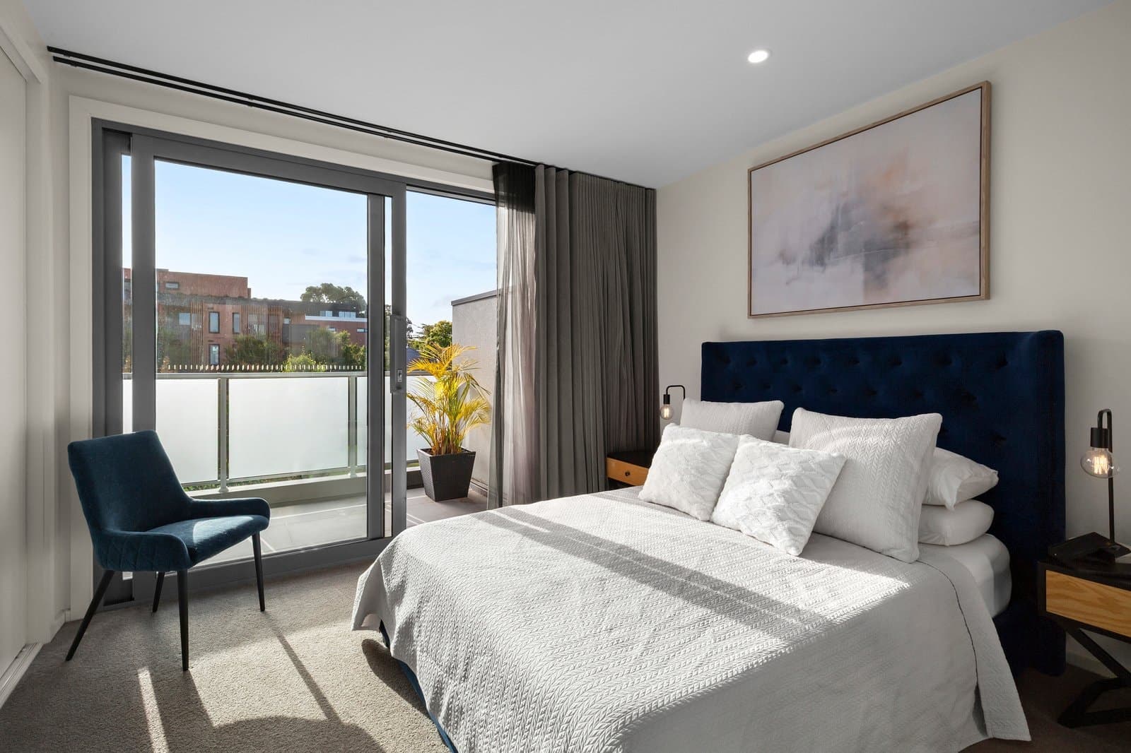 5/12 Barker Street, Cheltenham - Thumbnail 2