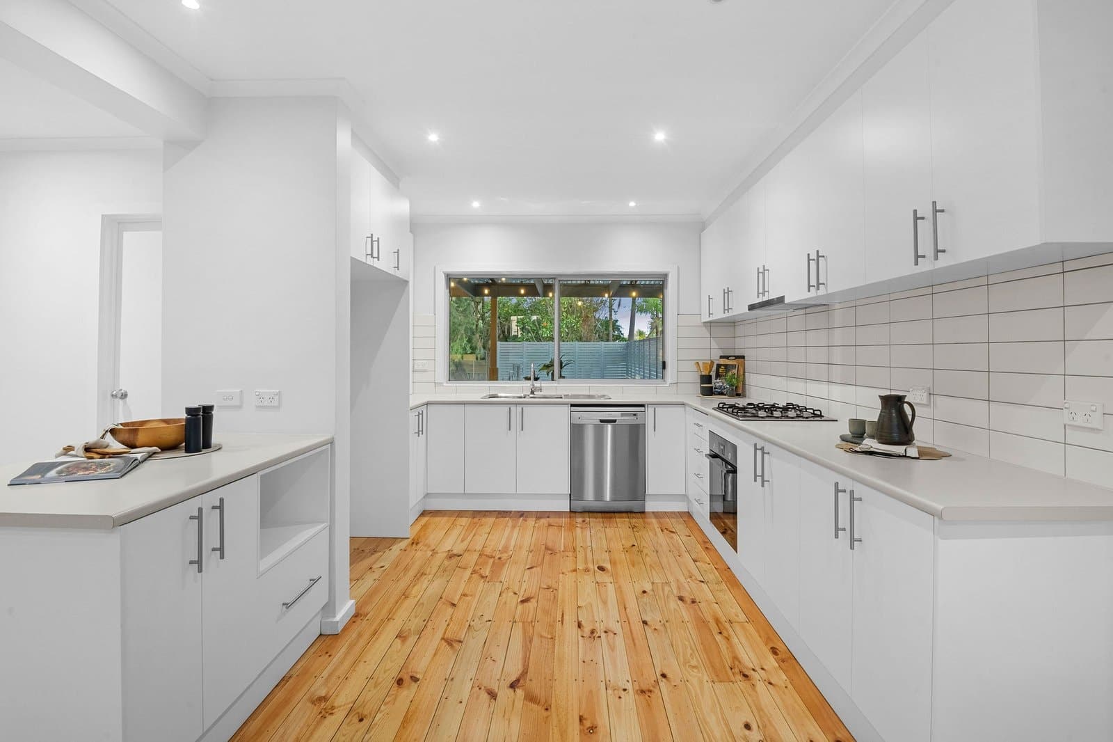 27 Benambra Street, Mornington - Thumbnail 3
