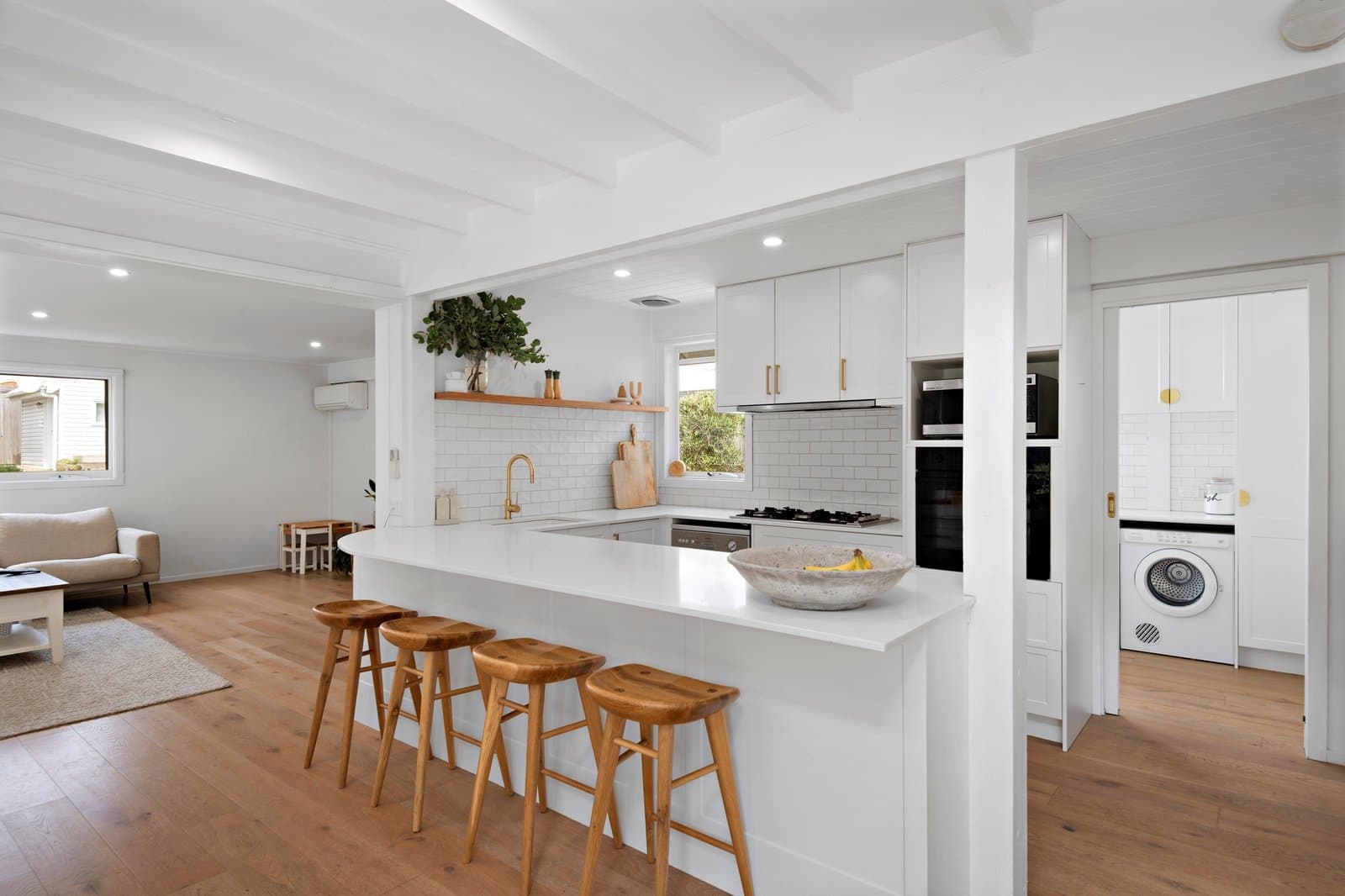 3 Karleen Court, Mornington - Thumbnail 2