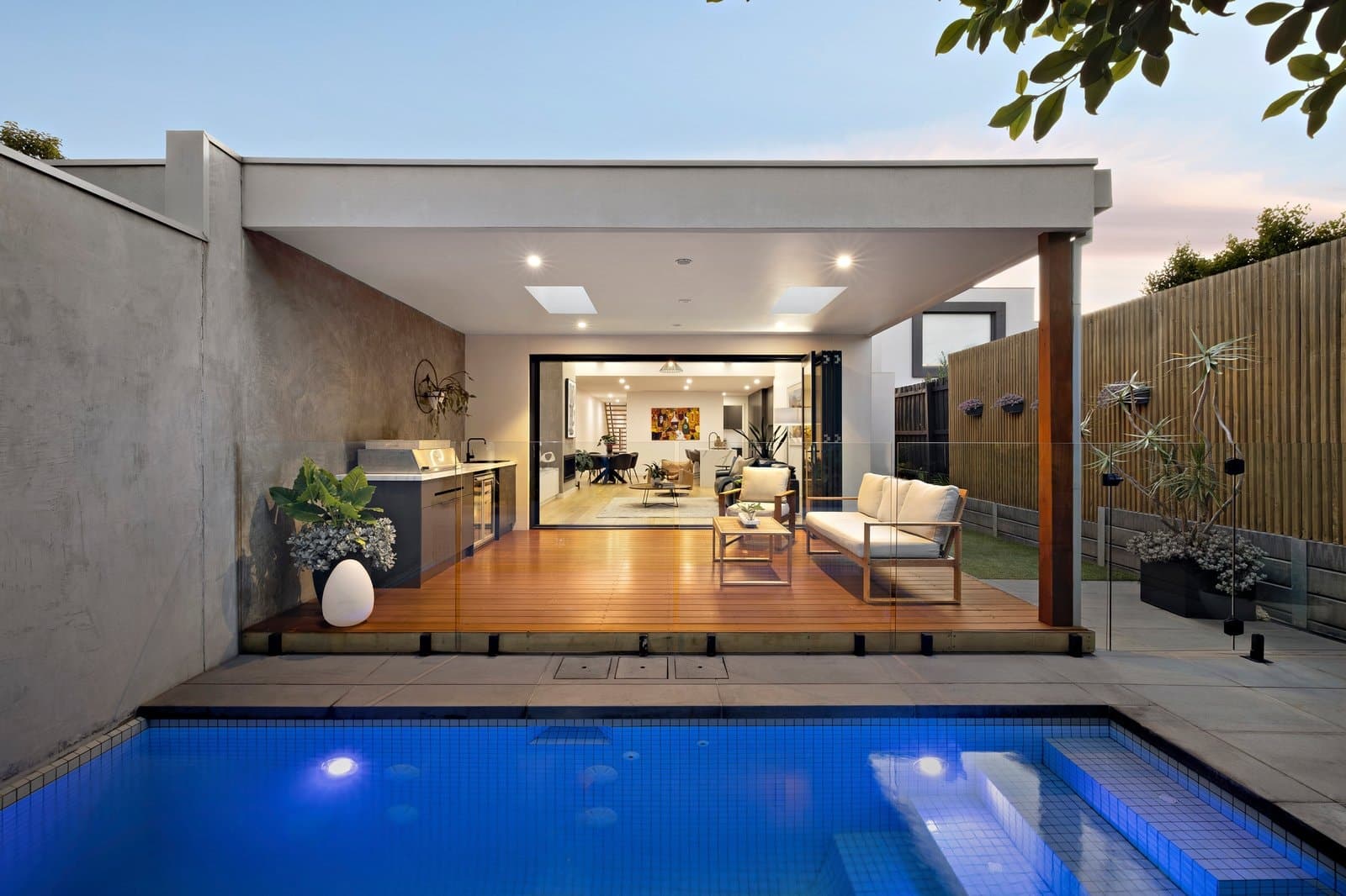 11 View Street, Mornington - Thumbnail 2