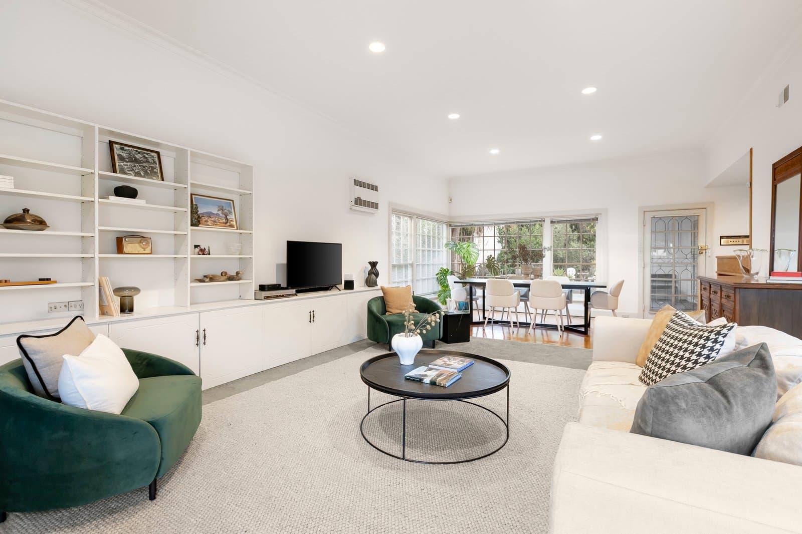36 Bolton Avenue, Hampton - Thumbnail 6