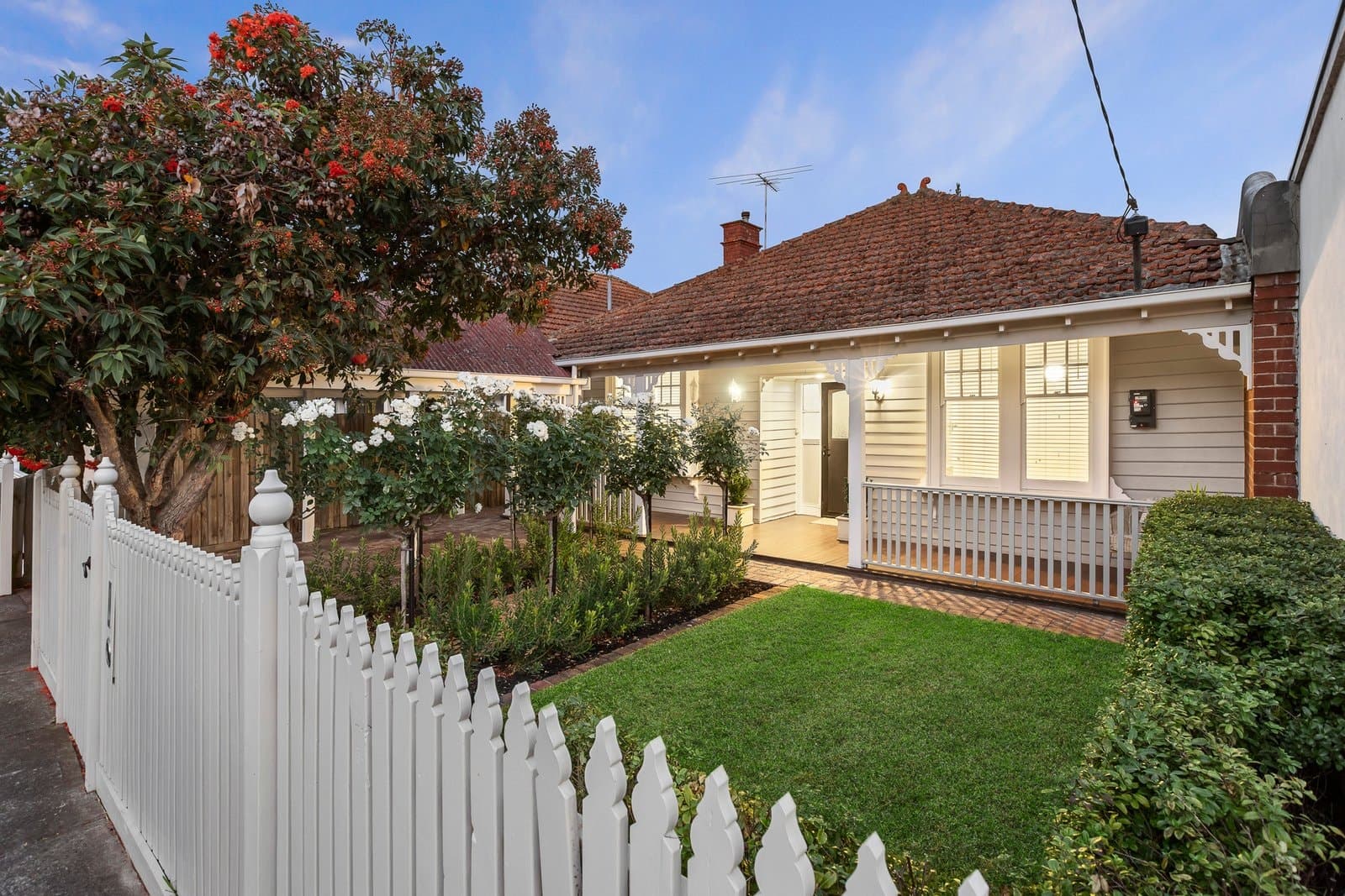34 Belmont Avenue, Kew - Image 1