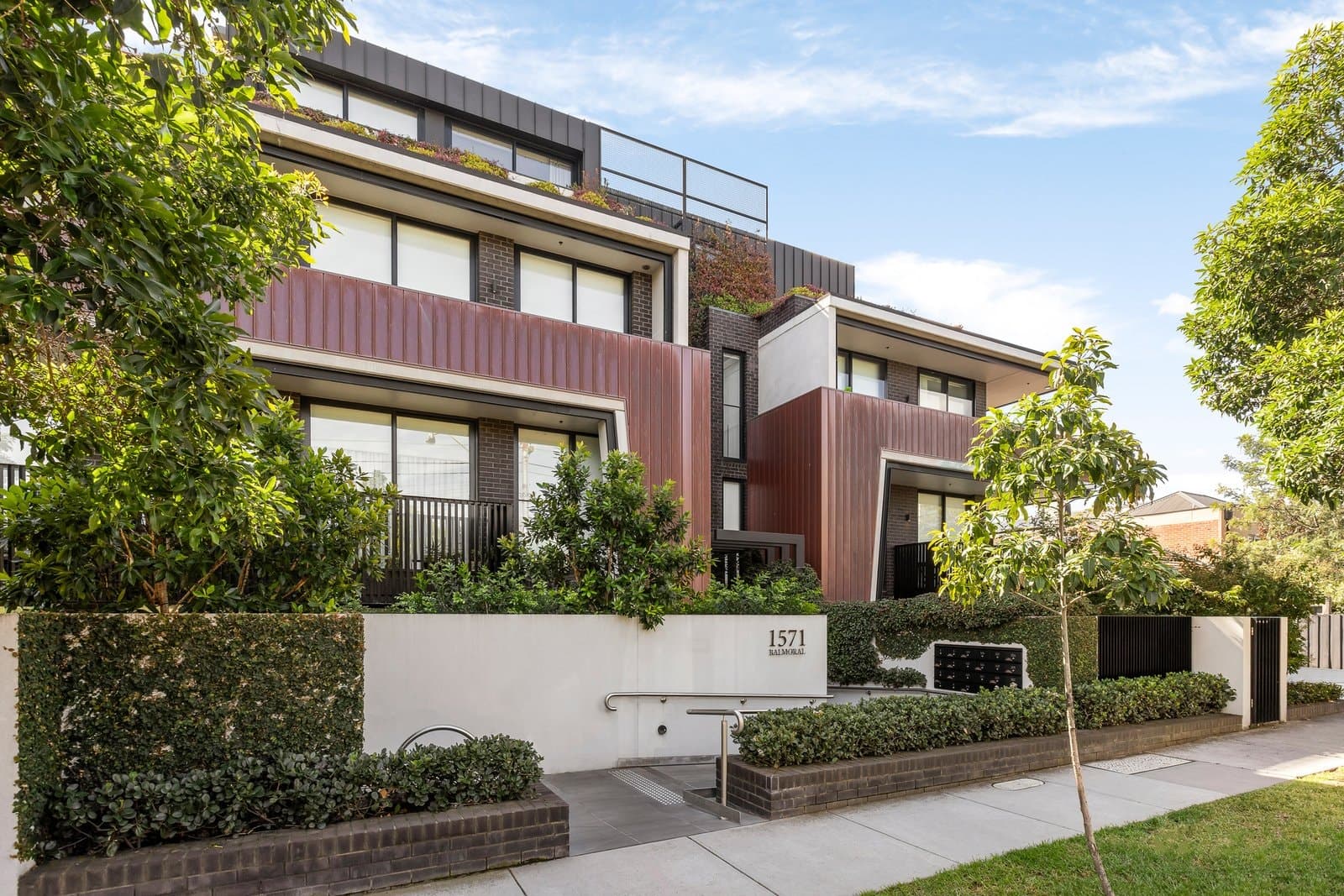 201/1571 Malvern Road, Glen Iris - Thumbnail 2