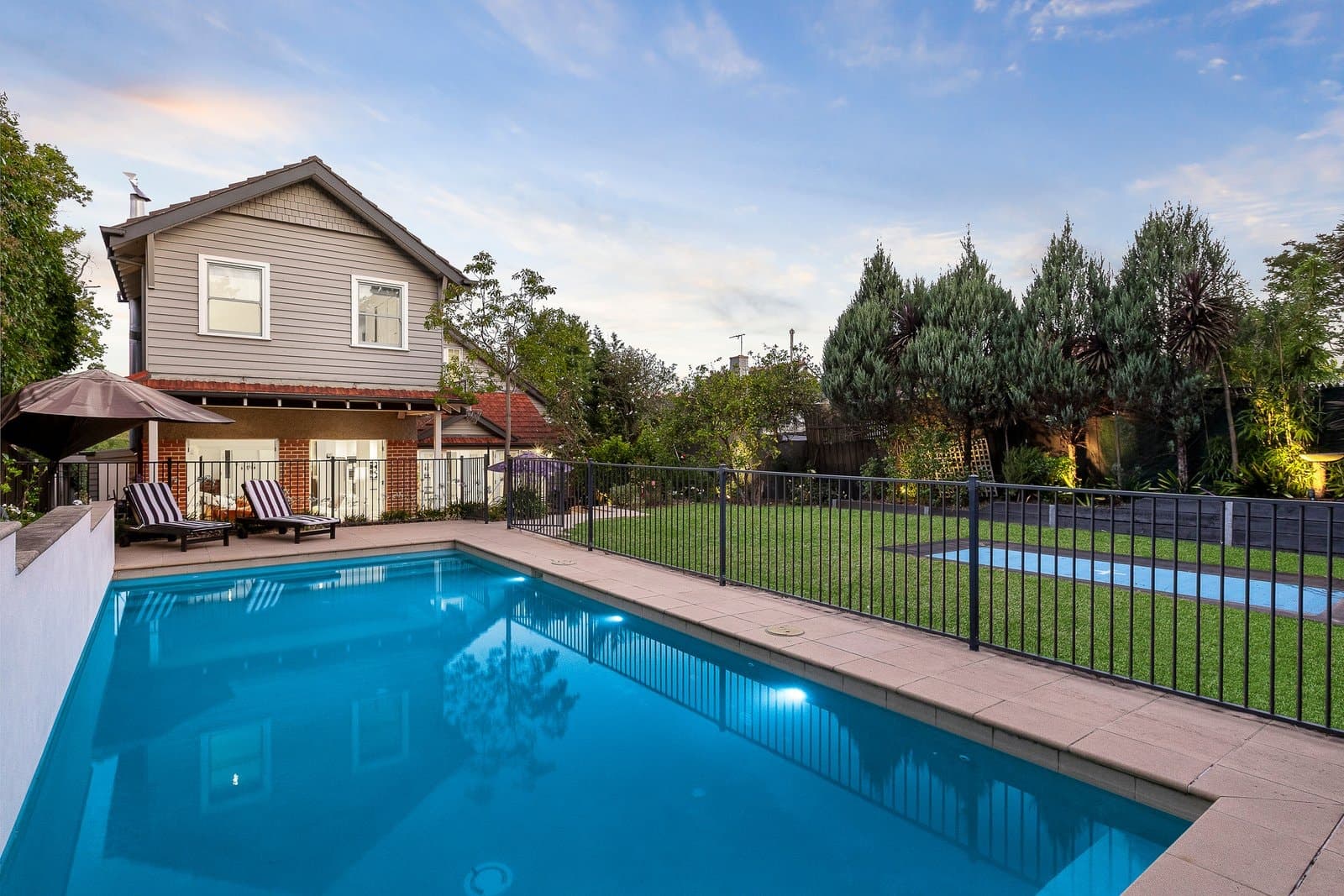 1678 - 1680 Malvern Road, Glen Iris - Thumbnail 2