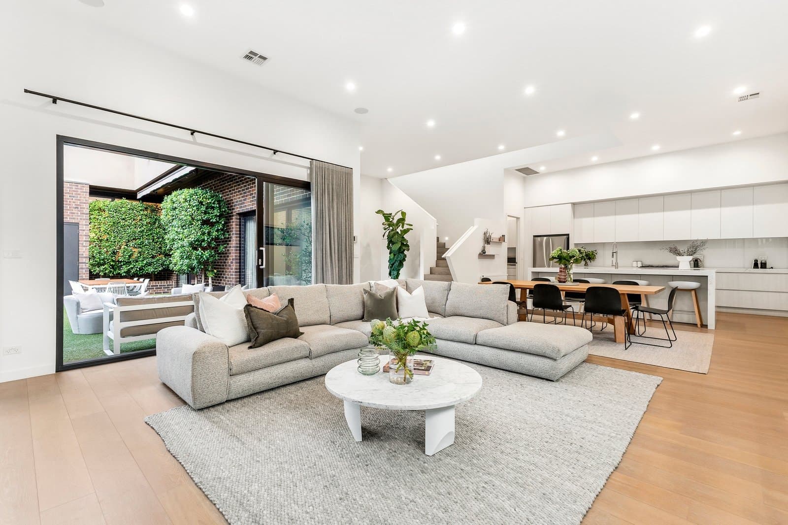 166 Glen Iris Road, Glen Iris - Thumbnail 5