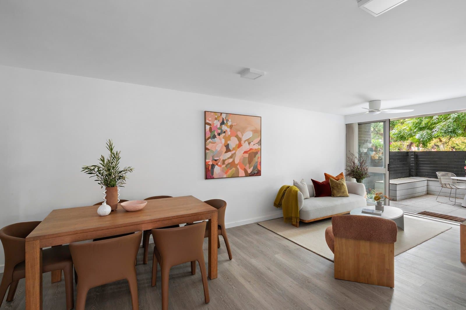 2/140 Kerferd Road, Albert Park - Thumbnail 3