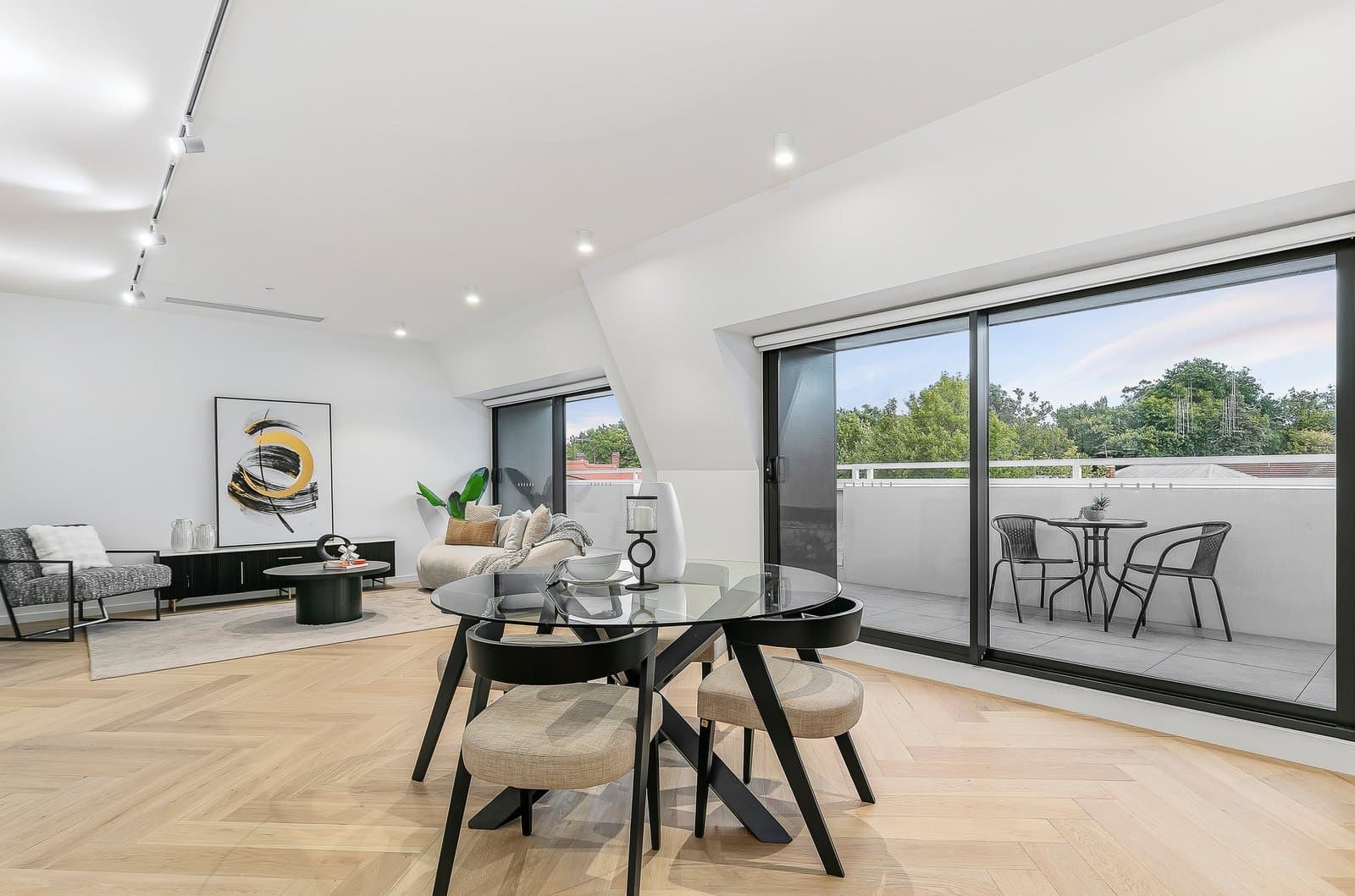 207/85 Maling Road, Canterbury - Image 1