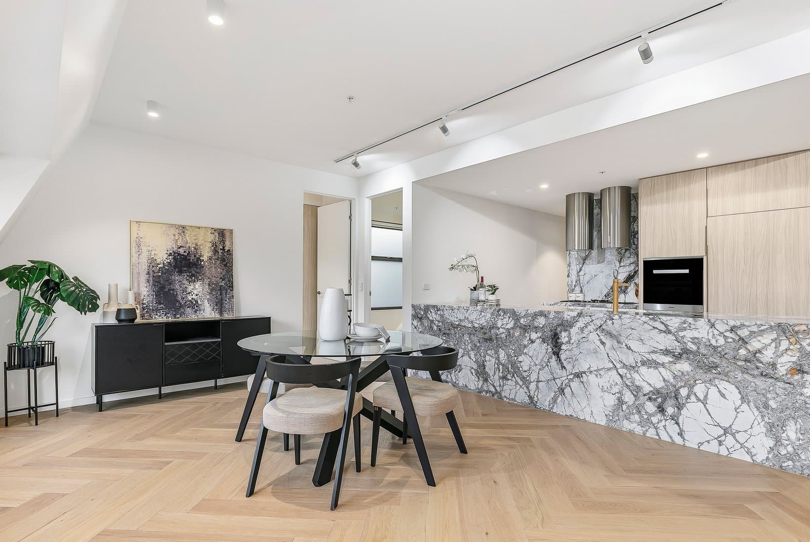 207/85 Maling Road, Canterbury - Thumbnail 4